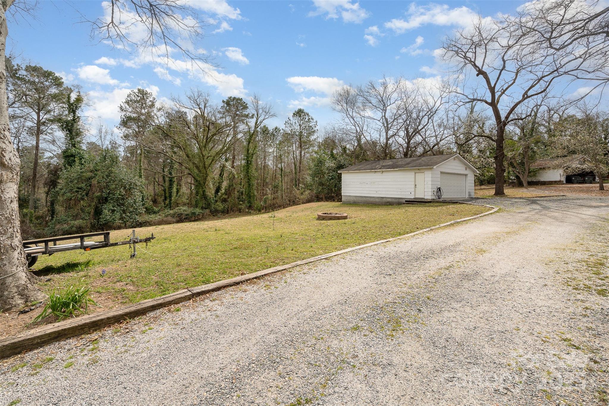 422 Lee Avenue Property Photo 29