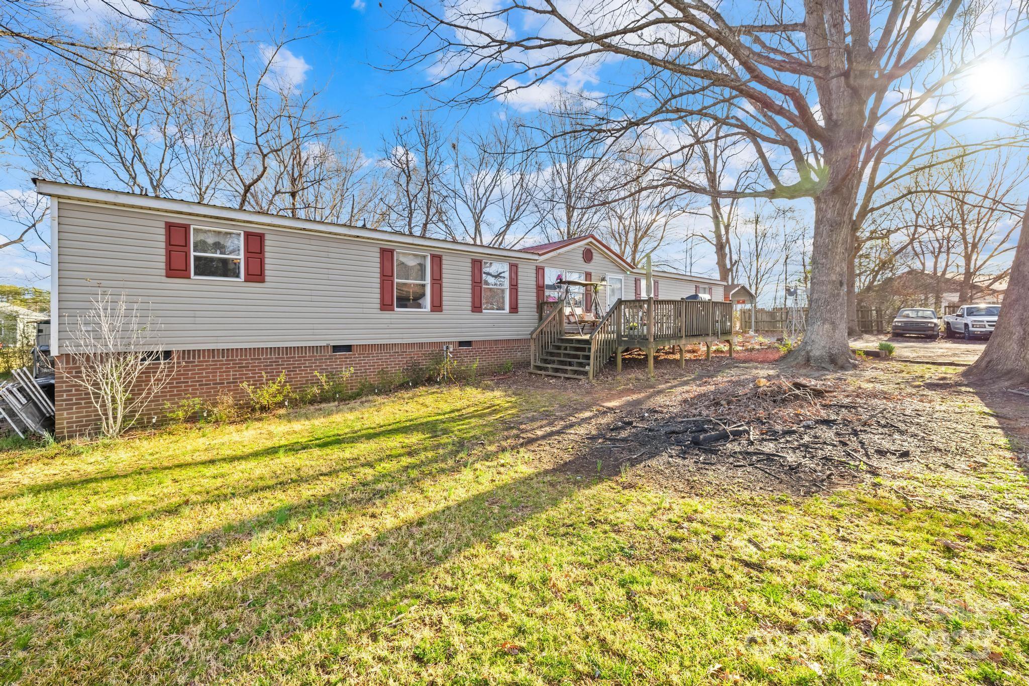 334 Hillcrest Drive Property Photo