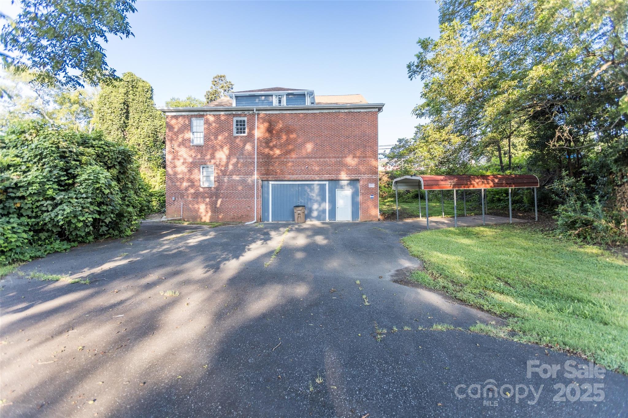 514 Lafayette Street Property Photo 3