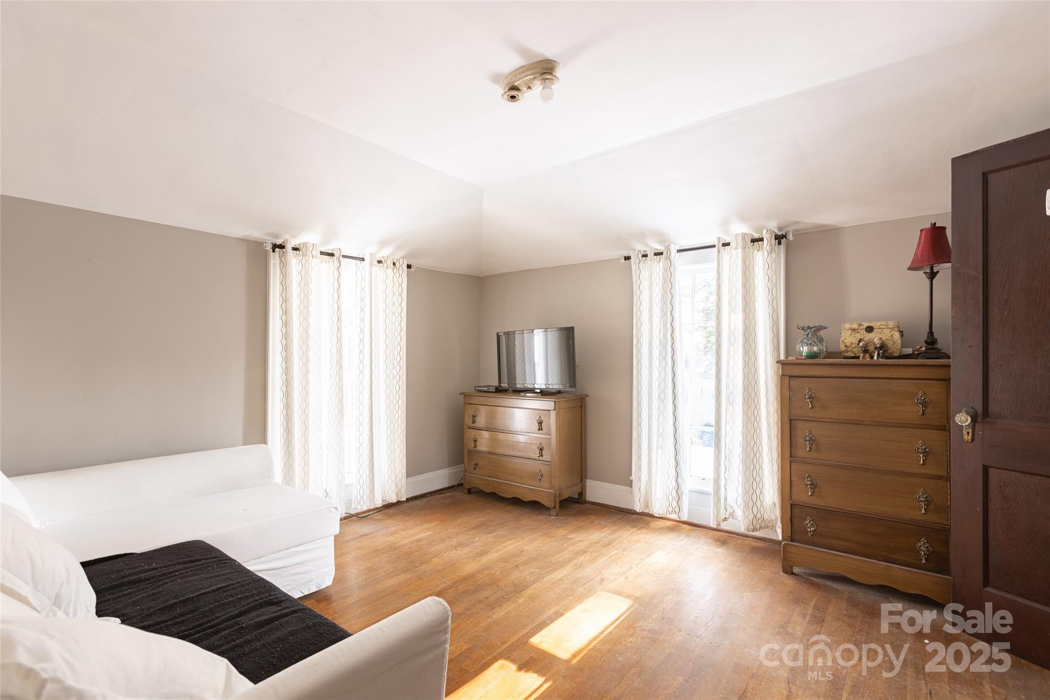 514 Lafayette Street Property Photo 18