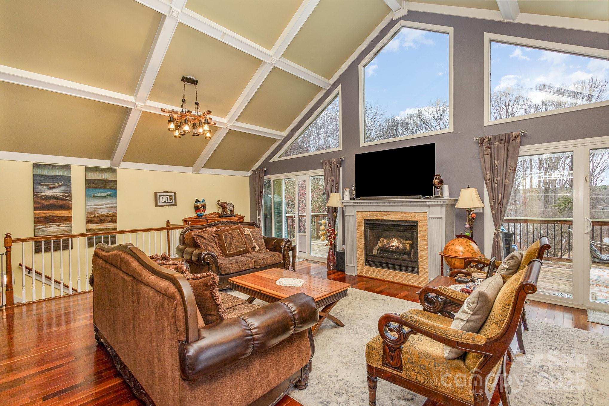 108 Outside Loop Lane Property Photo