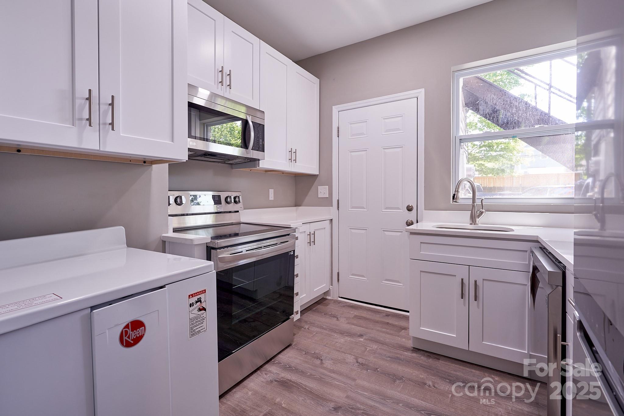 217 Circle Avenue Property Photo 3