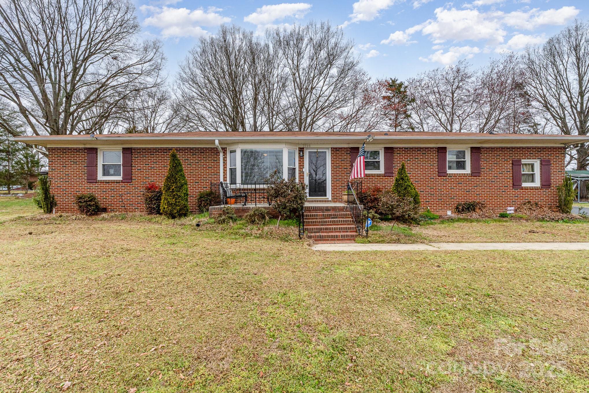 2205 Centergrove Road Property Photo