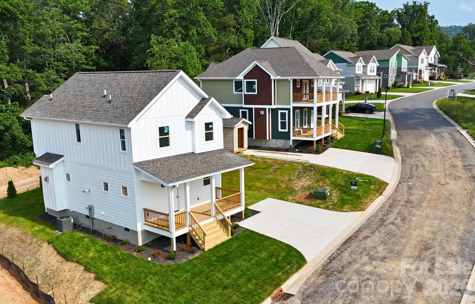 33 Loblolly Lane Property Photo 2