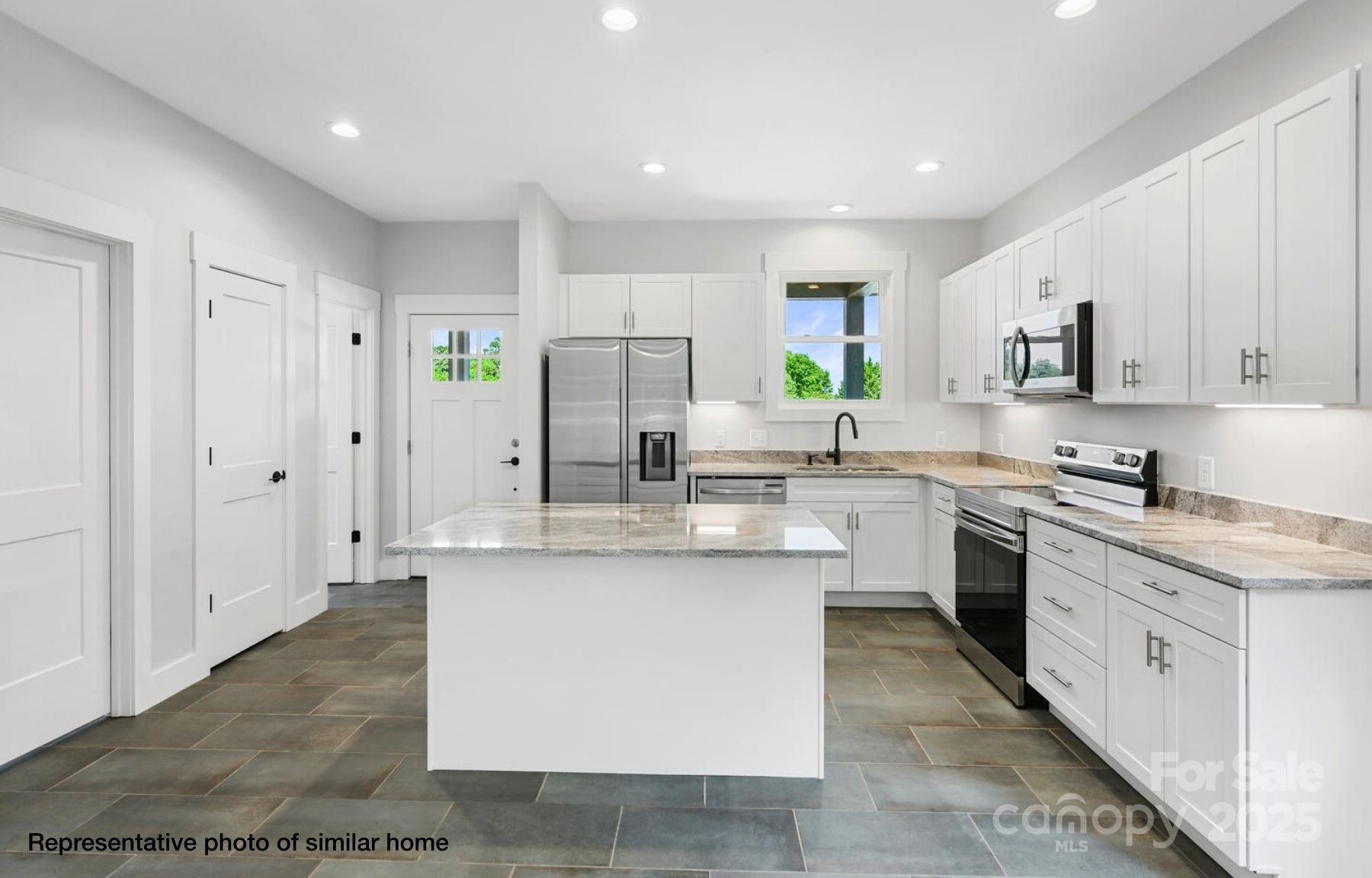35 Loblolly Lane Property Photo 2