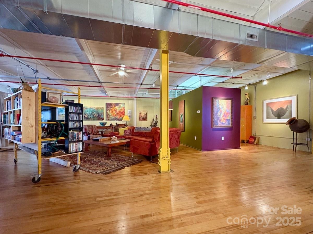 120 B E Innes Street Property Photo
