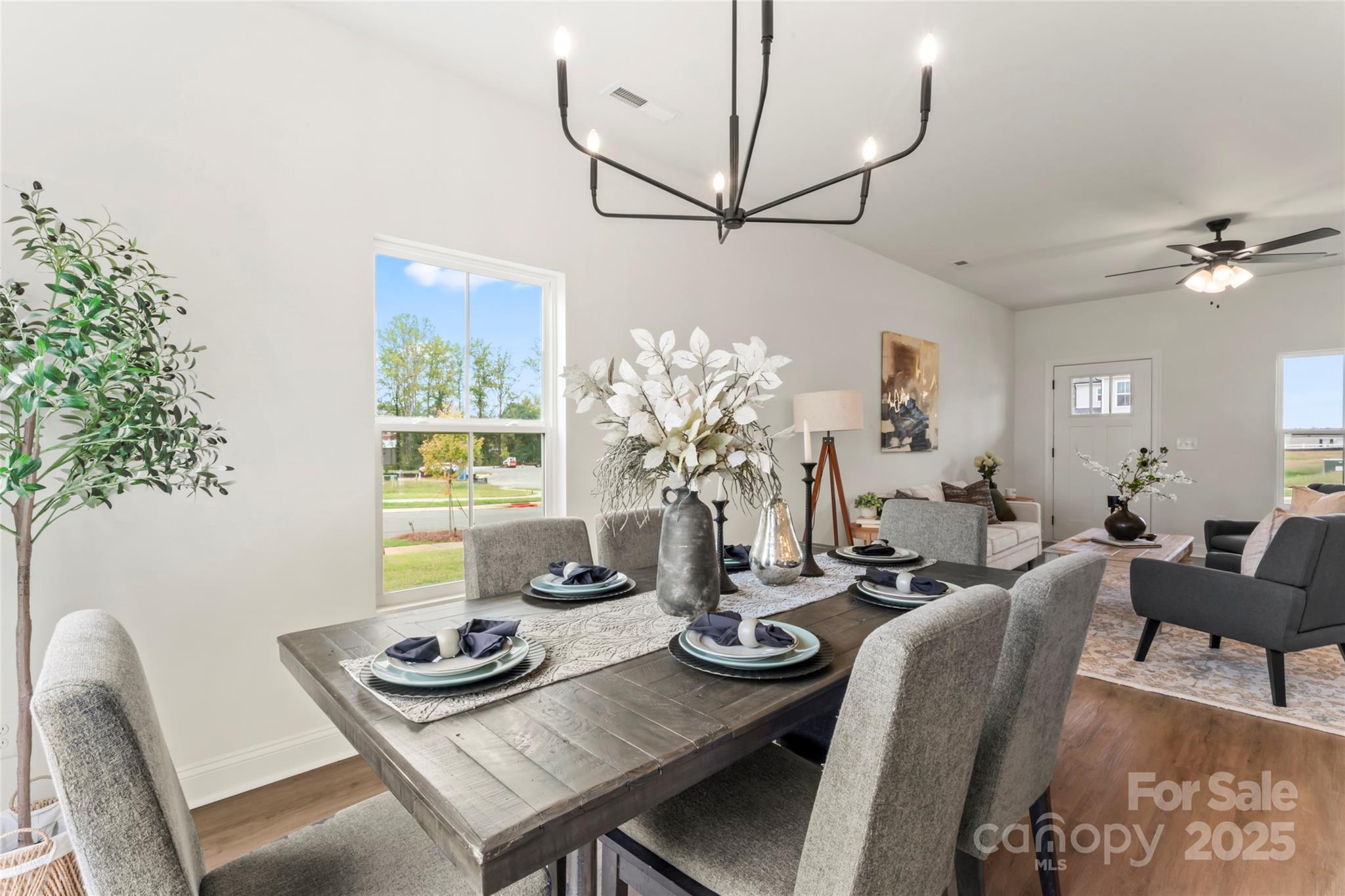 1540 Solitude Court Property Photo 10