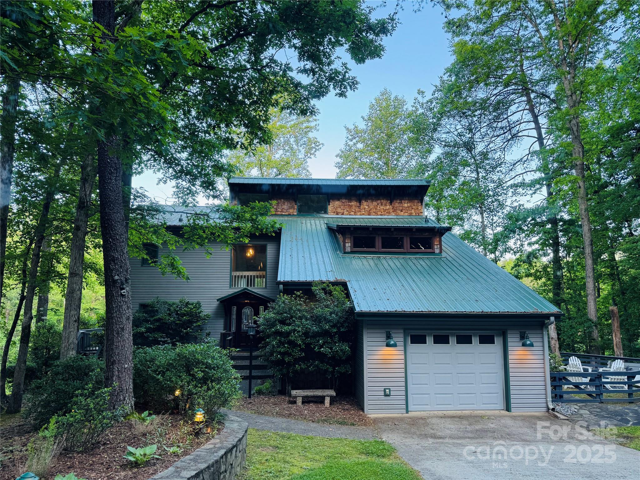 156 Sheepnose Drive Property Photo 2