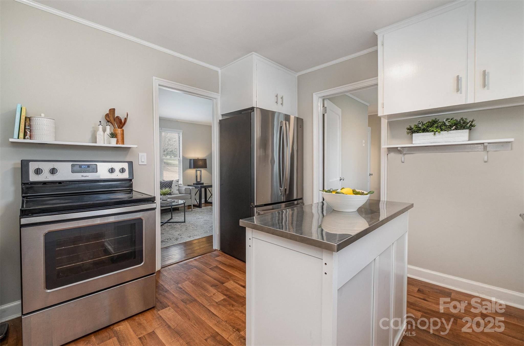 3231 Eastwood Drive Property Photo 8