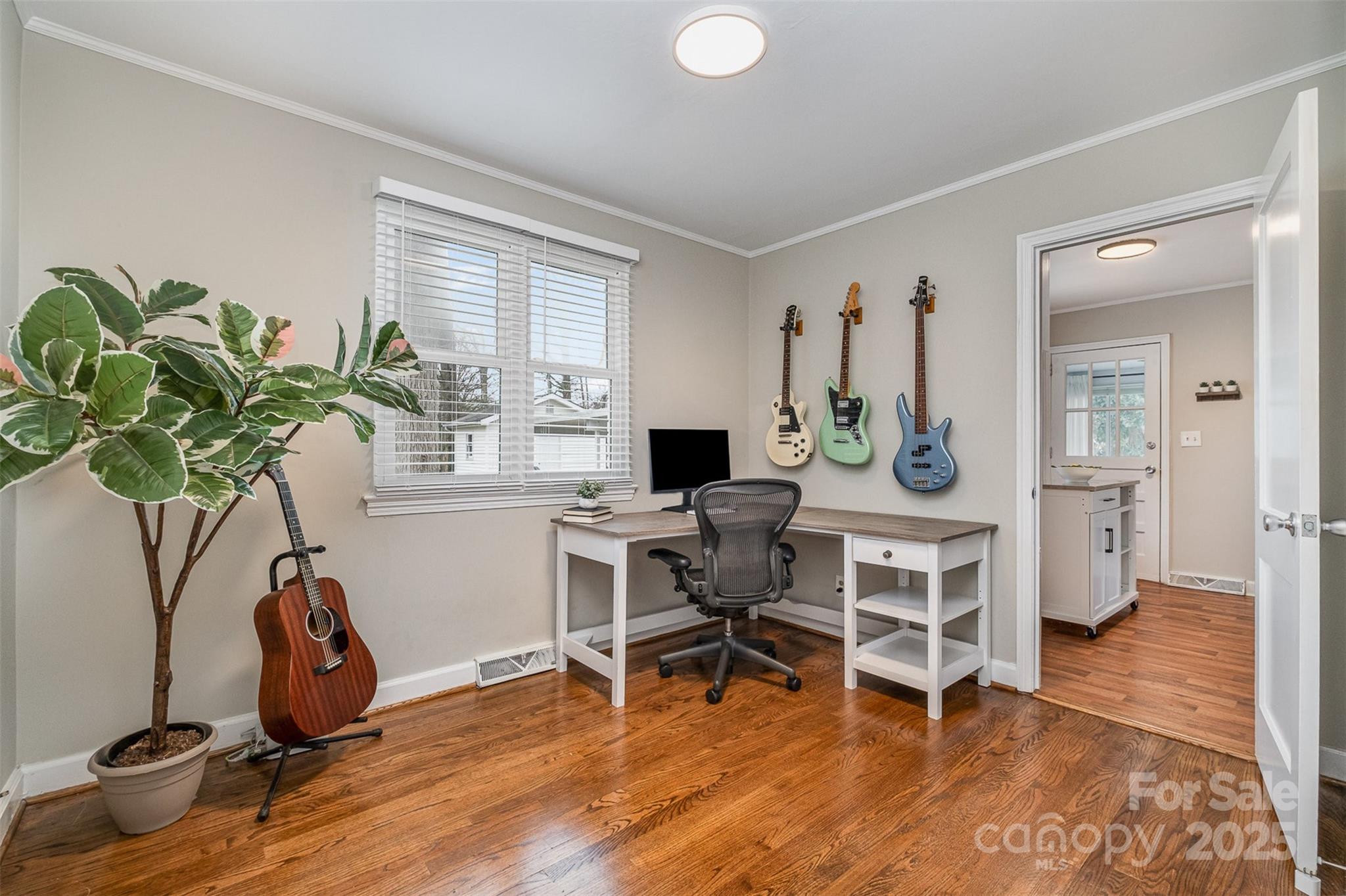3231 Eastwood Drive Property Photo 10