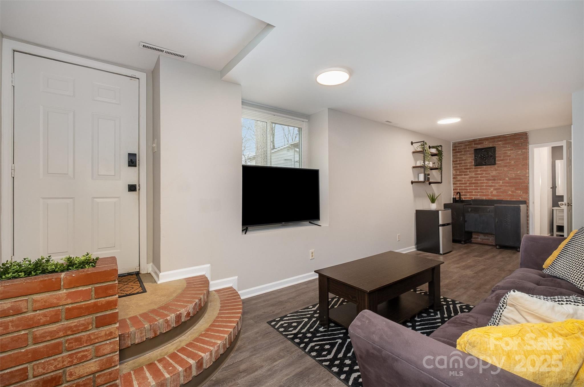 3231 Eastwood Drive Property Photo 24