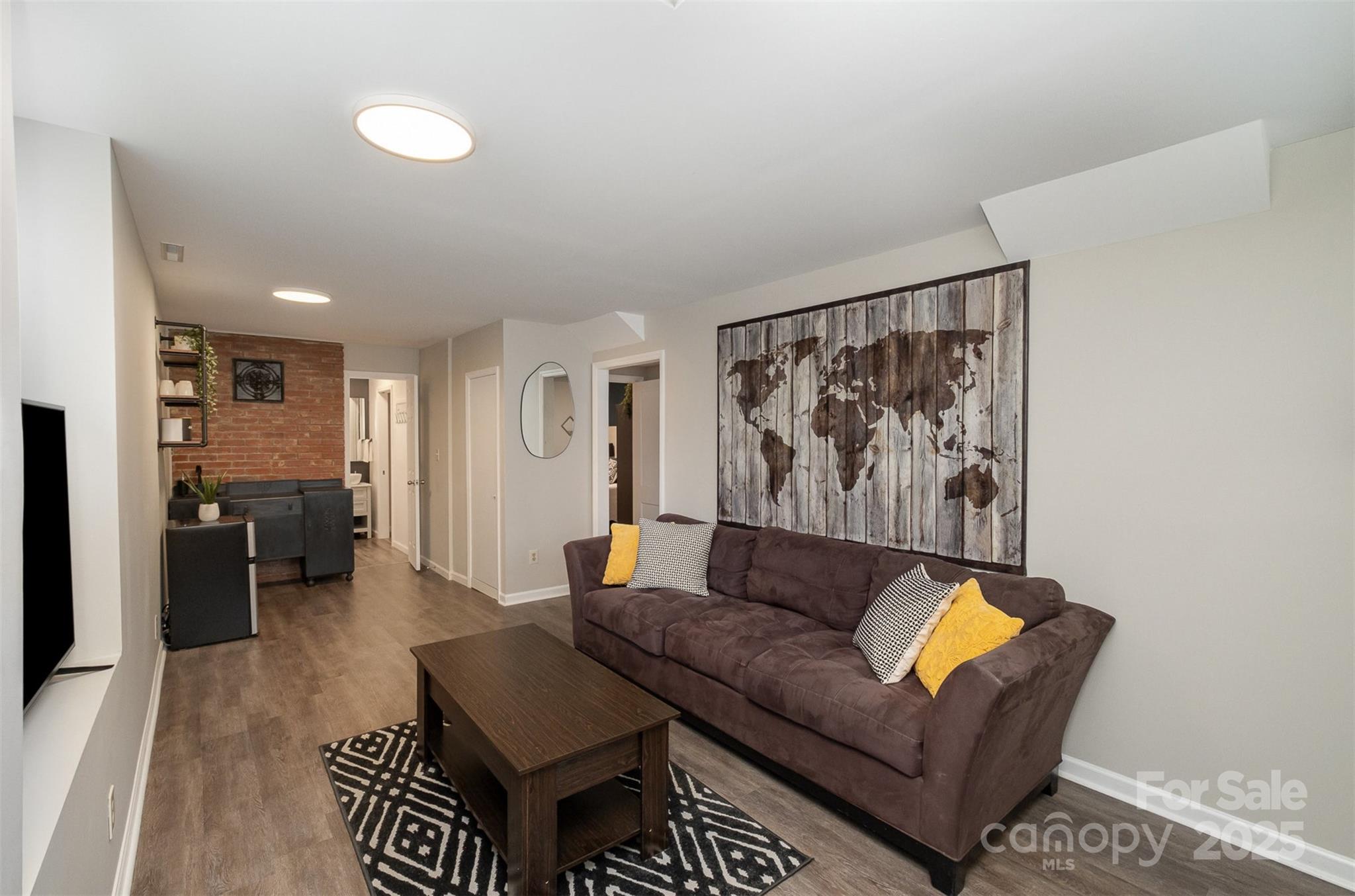 3231 Eastwood Drive Property Photo 25