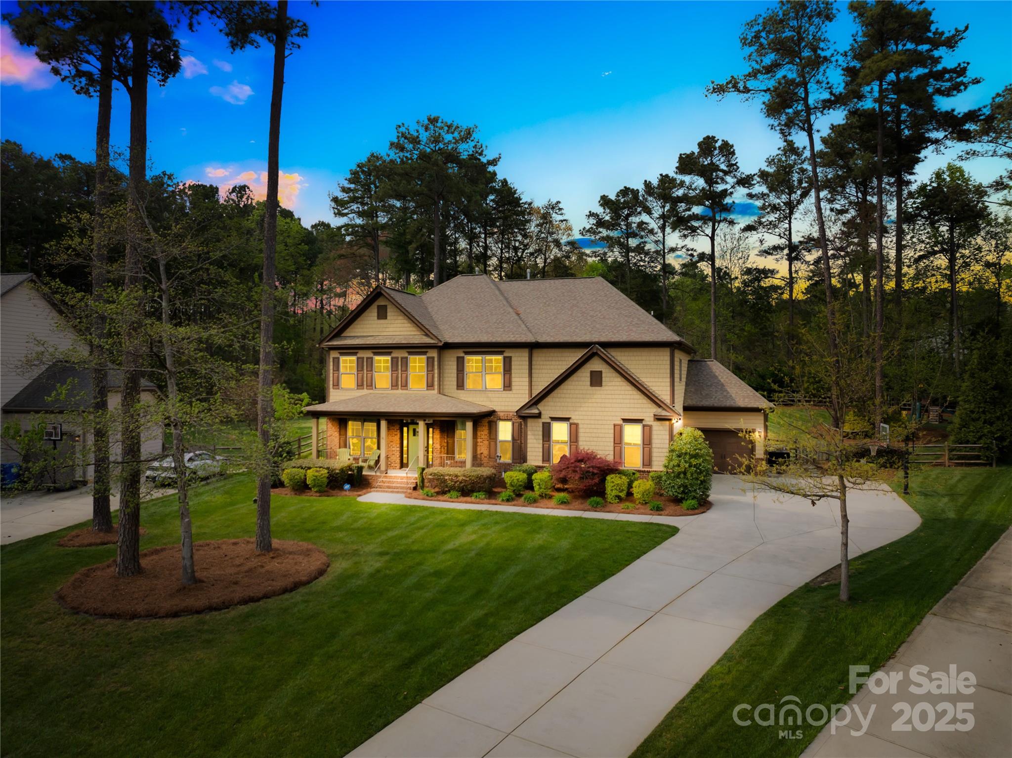 113 Sandy Cove Court Property Photo 1