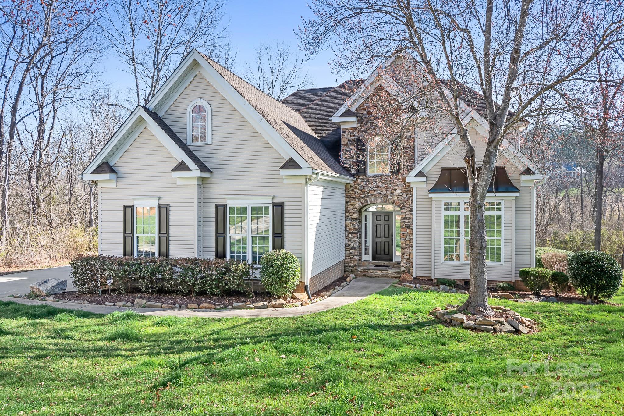 7277 Willowbrook Drive Property Photo