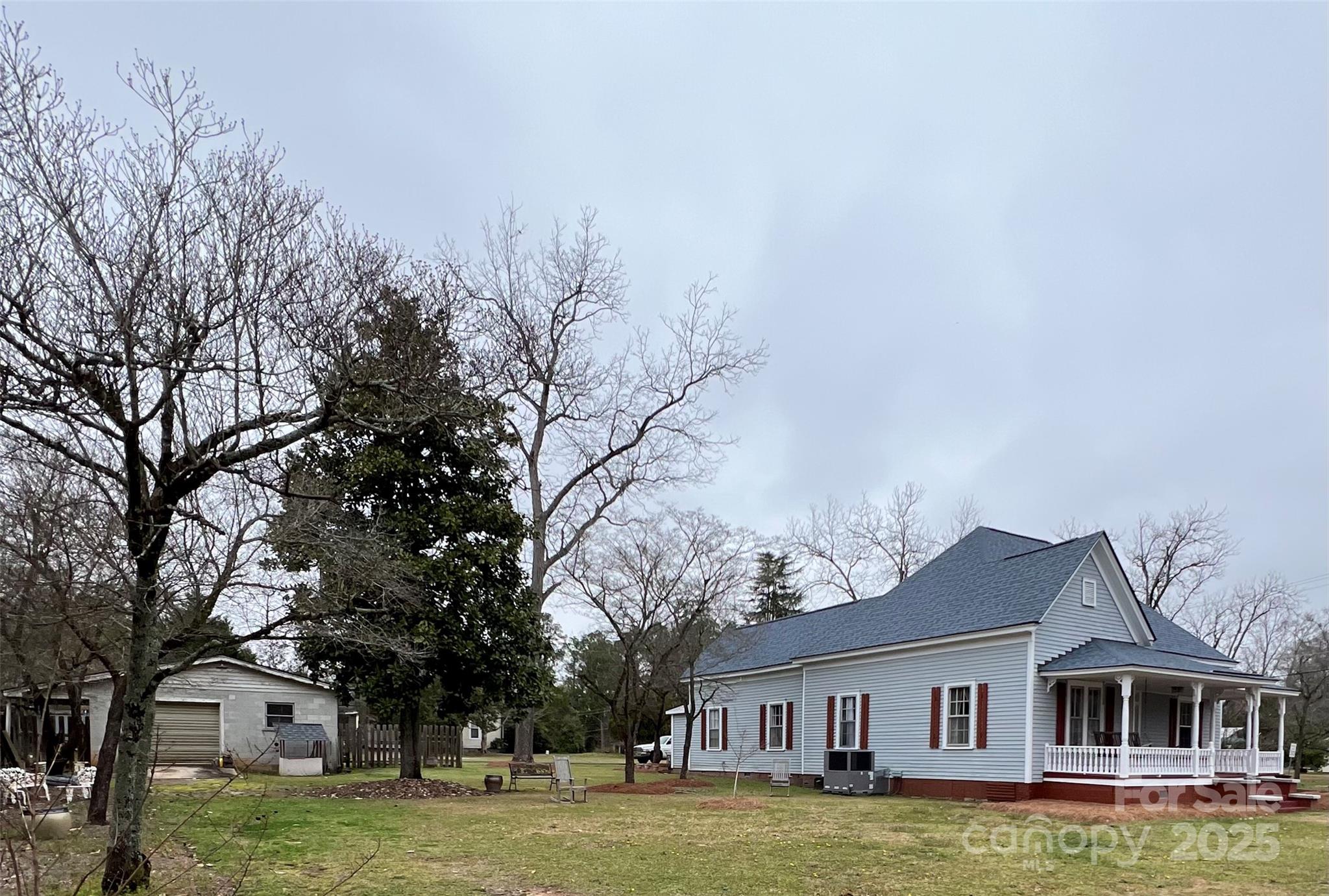 818 Calhoun Street Property Photo 2