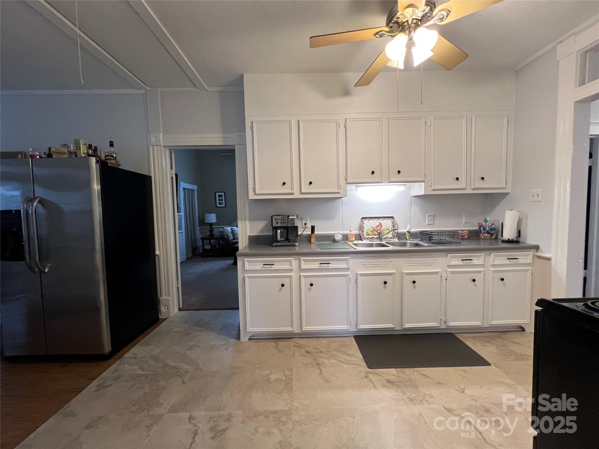 818 Calhoun Street Property Photo 17