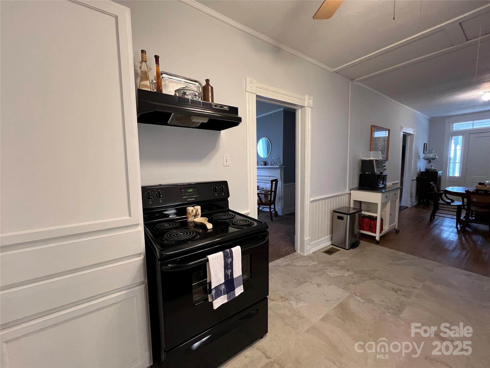 818 Calhoun Street Property Photo 21