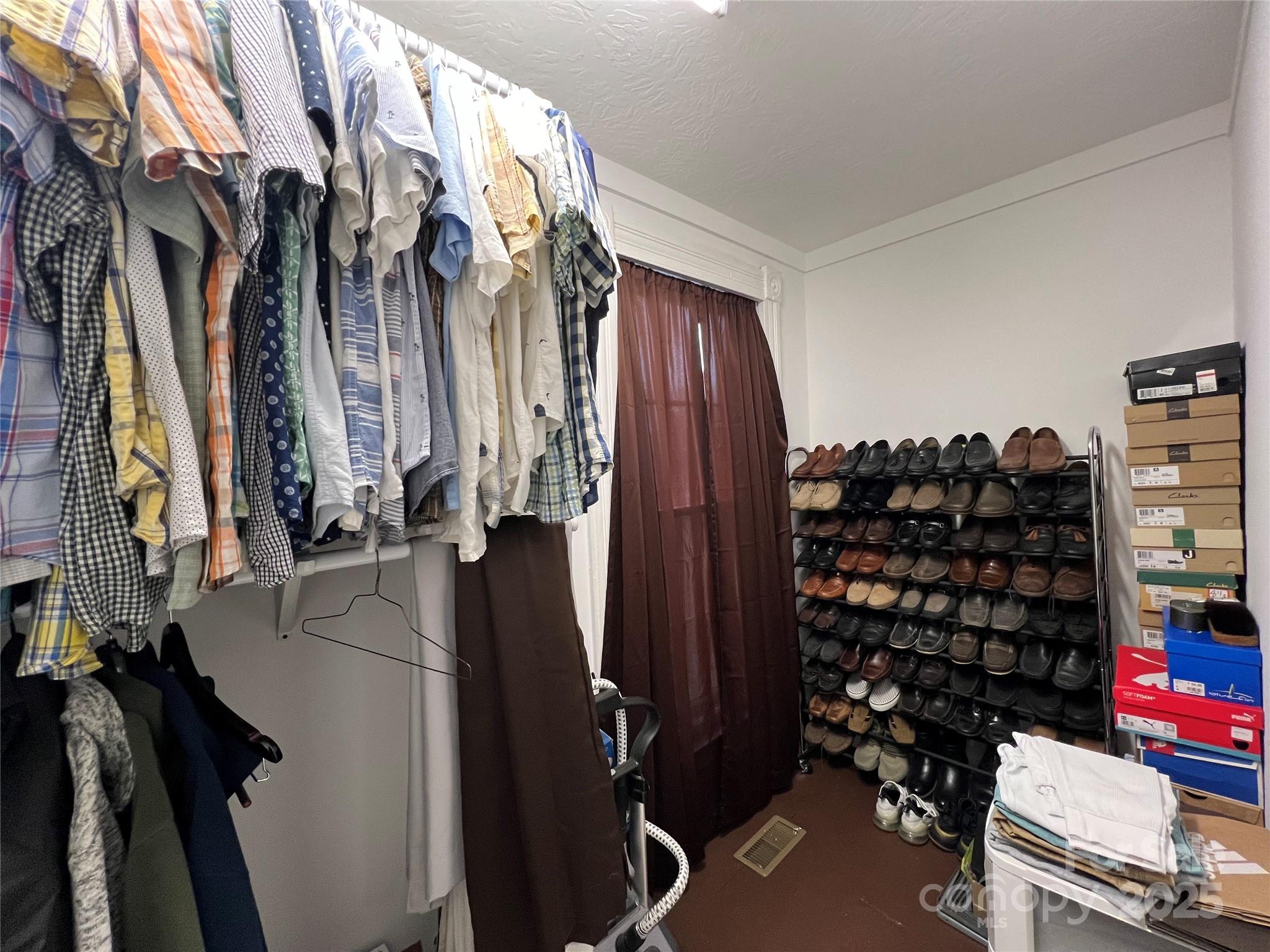 818 Calhoun Street Property Photo 30