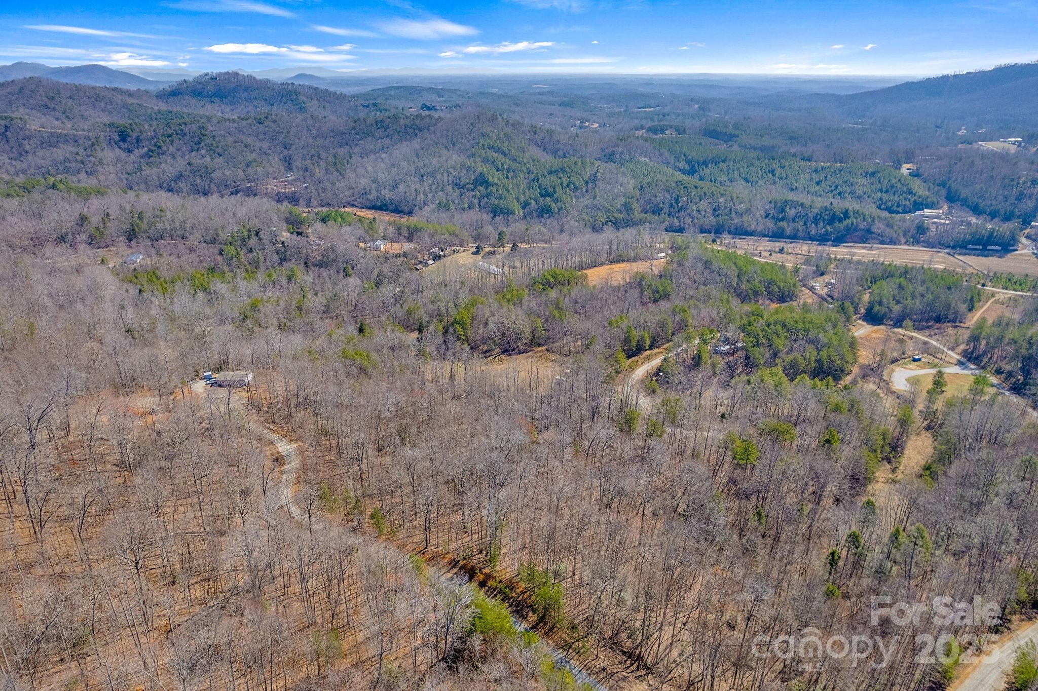 00 Champagne Ridge Property Photo 7