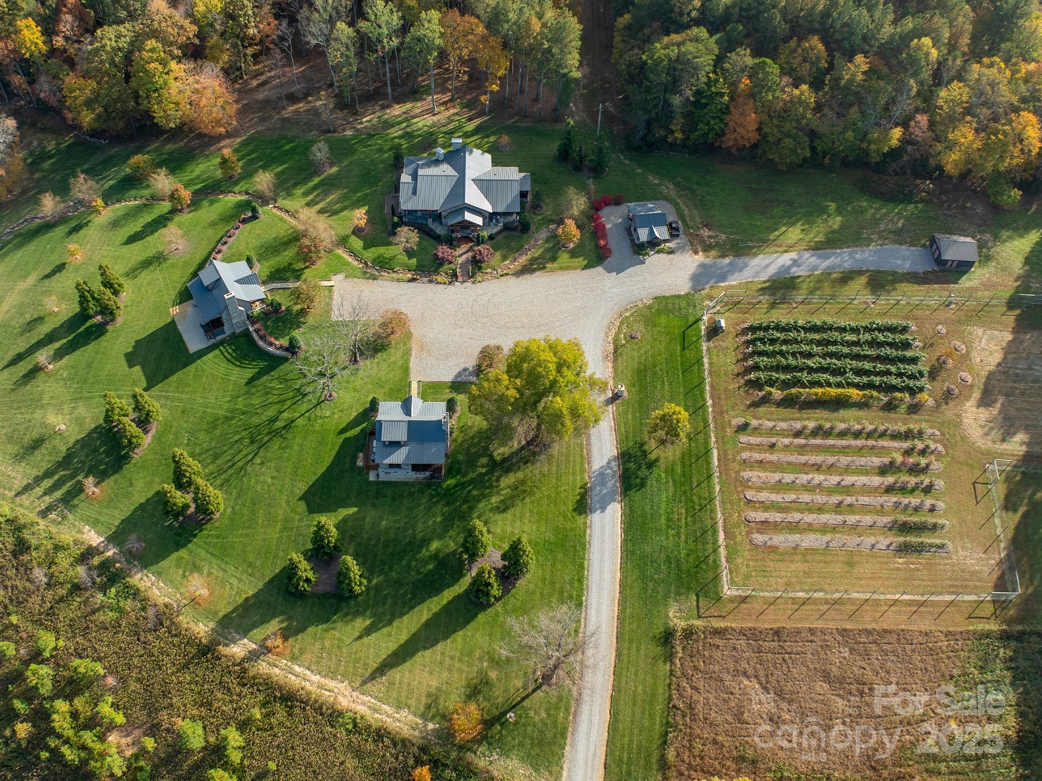 153 Badenyon Place Property Photo 3