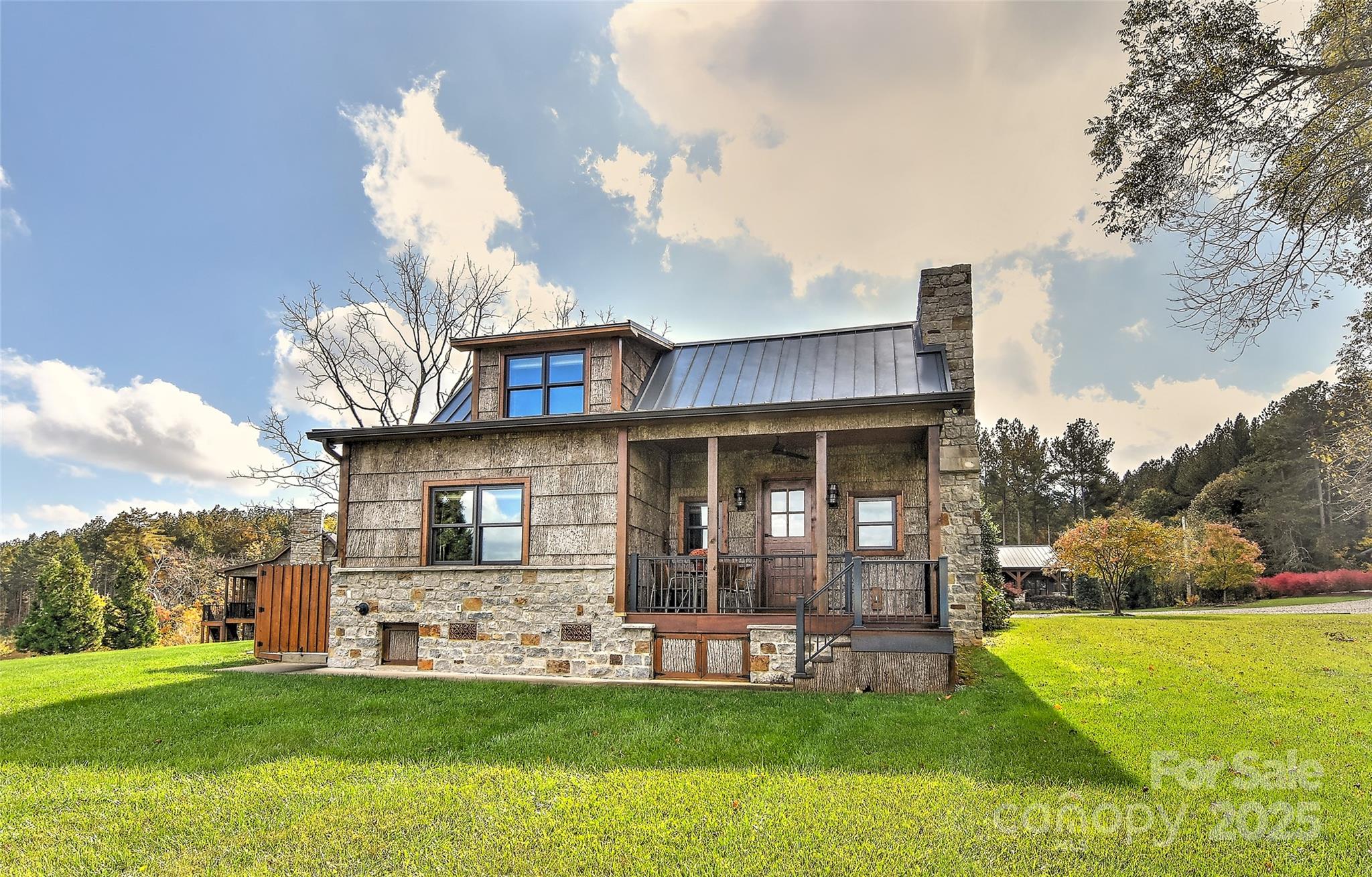 153 Badenyon Place Property Photo 34