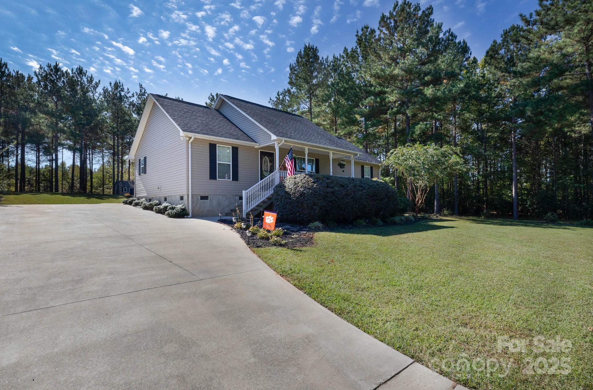 1661 California Road Property Photo