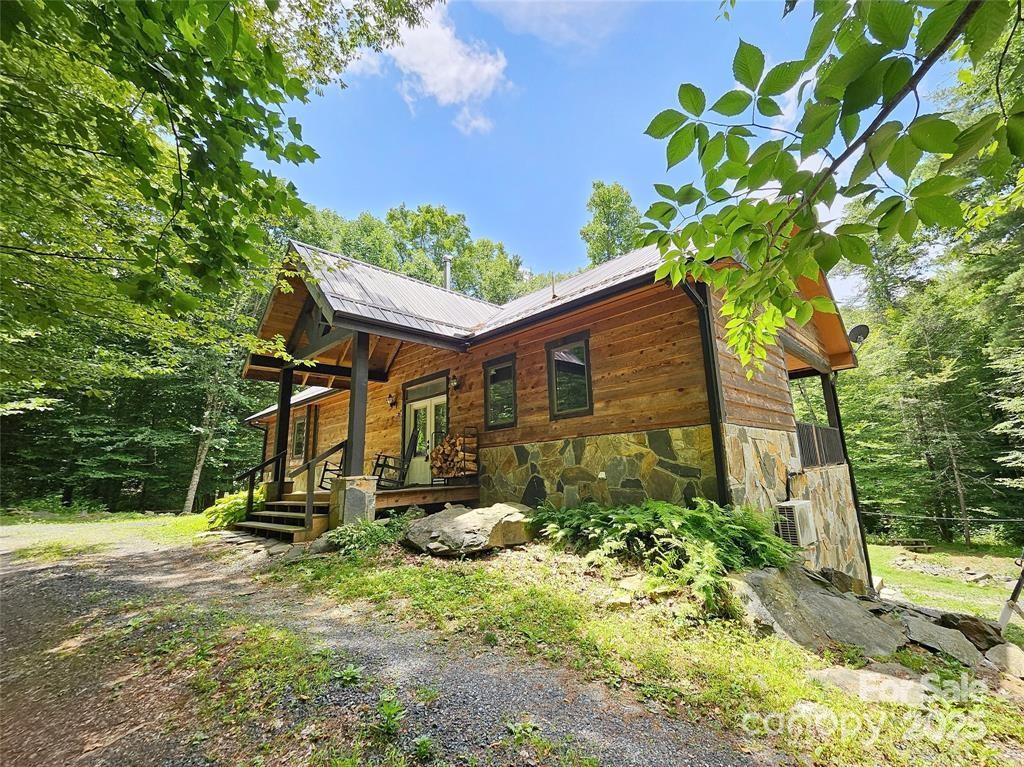 37 Green Briar Lane Property Photo