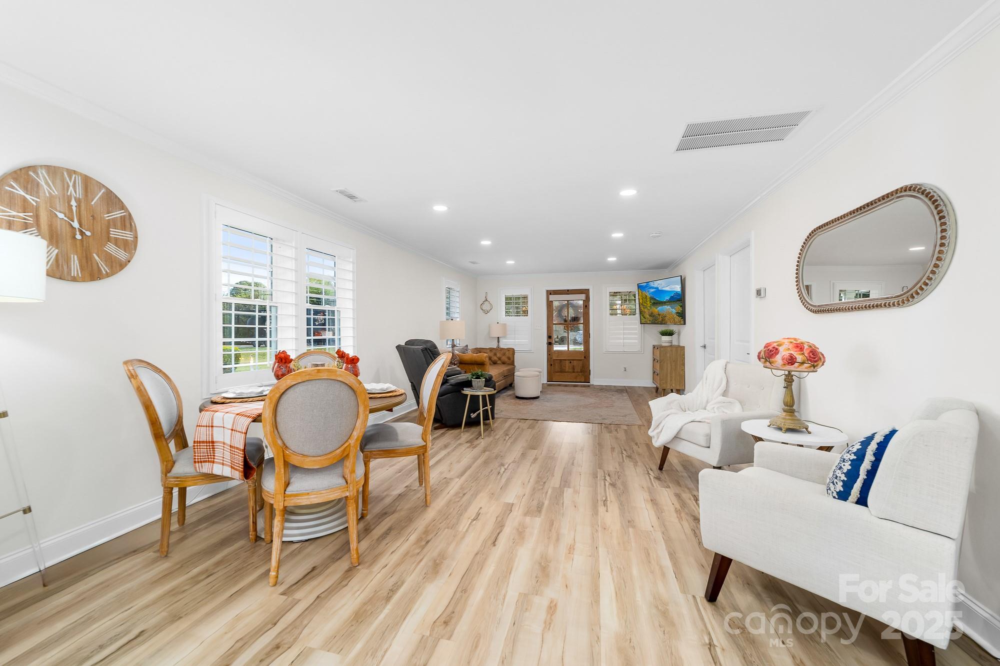 1532 South Point Road Property Photo 4