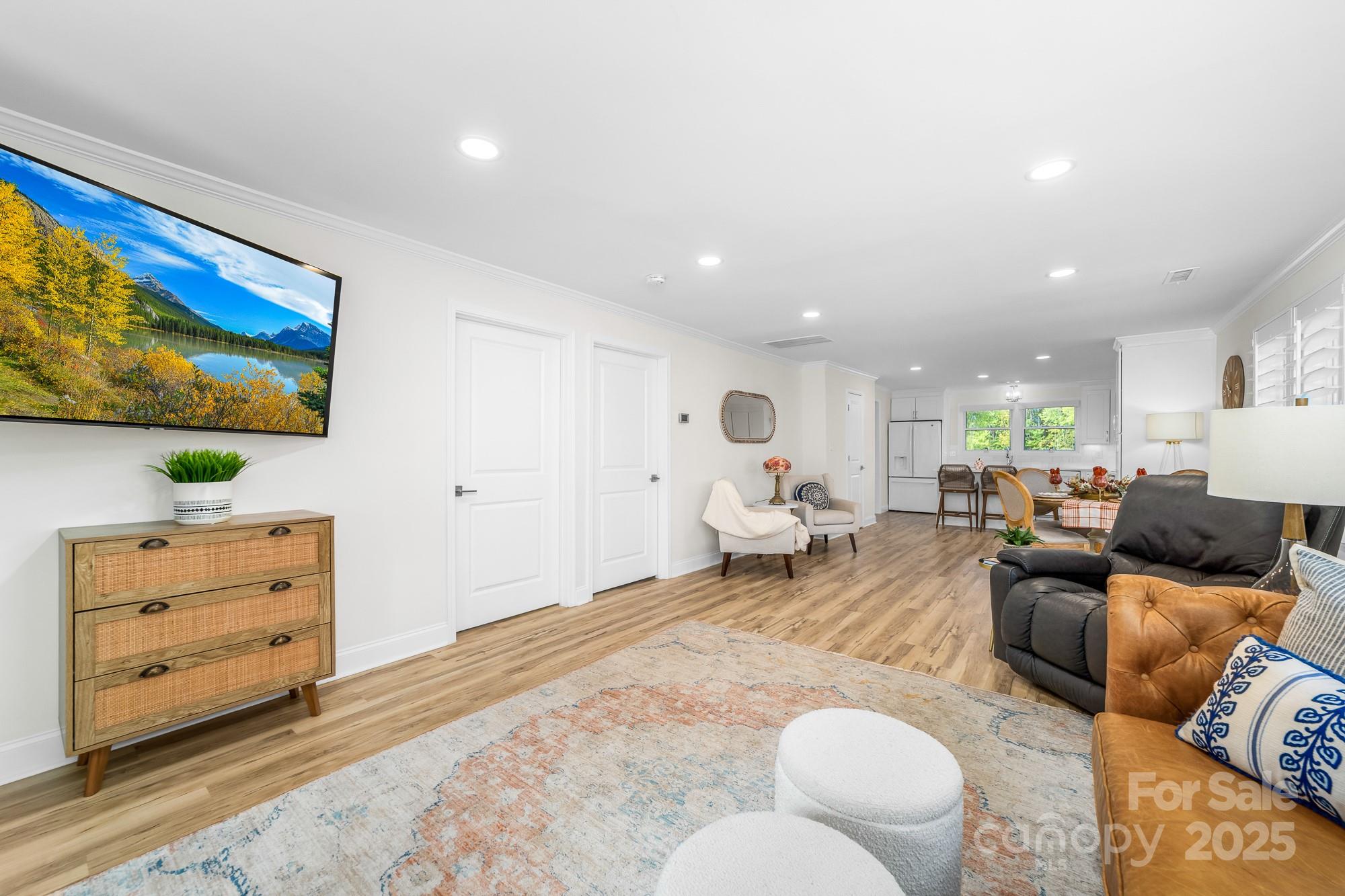 1532 South Point Road Property Photo 5