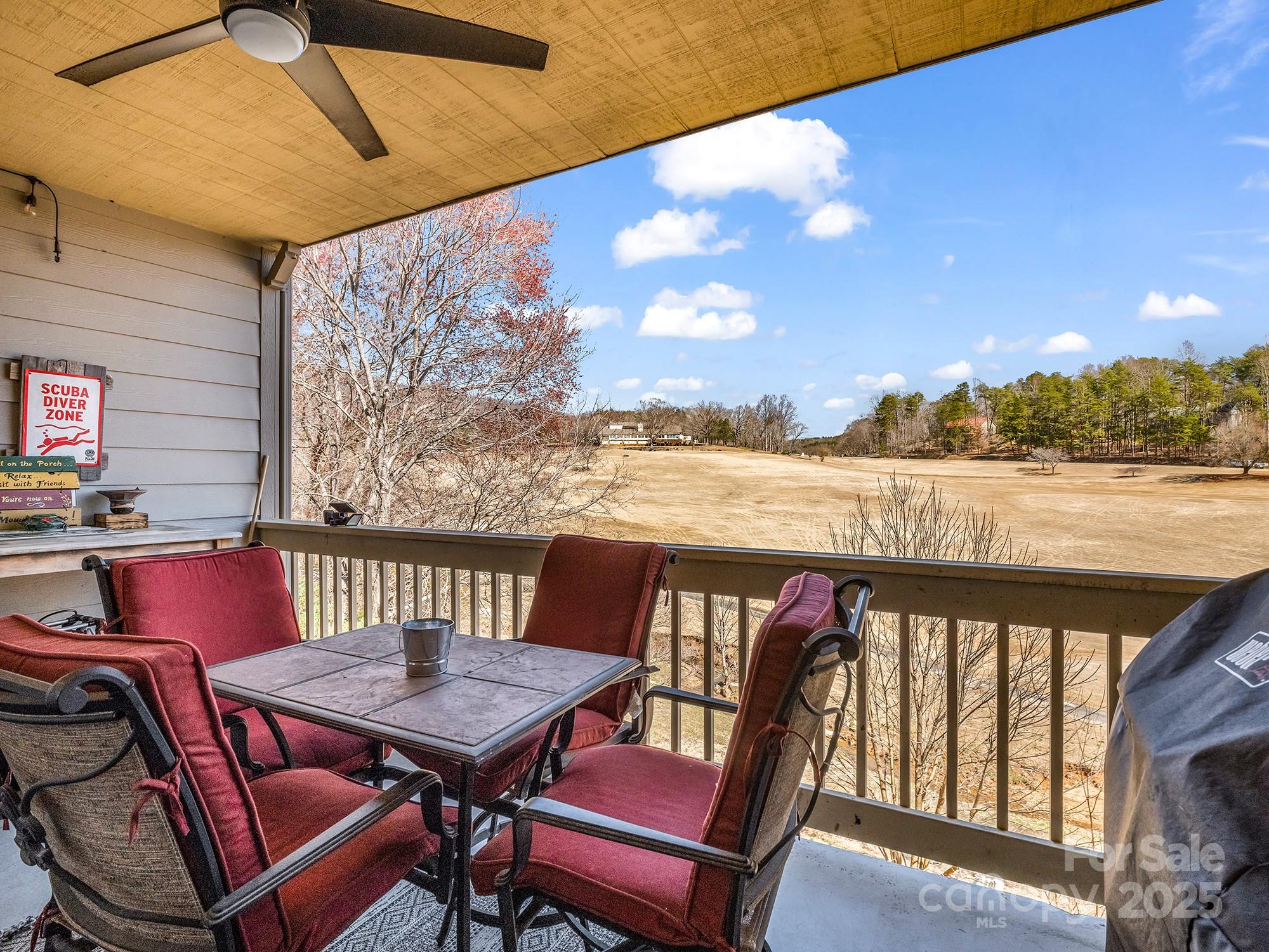 158 Stonecrest Court Property Photo 1