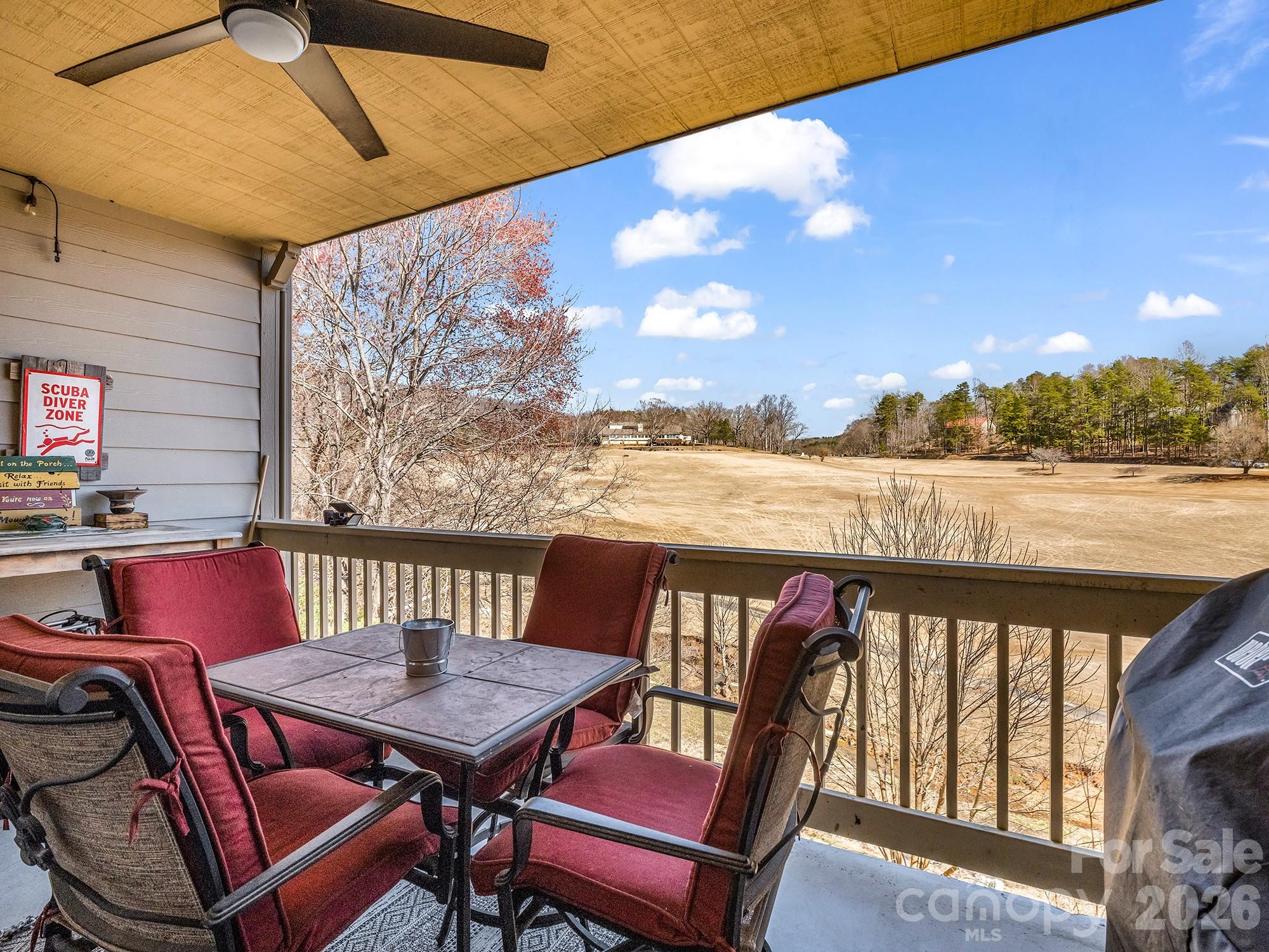 158 Stonecrest Court Property Photo 1