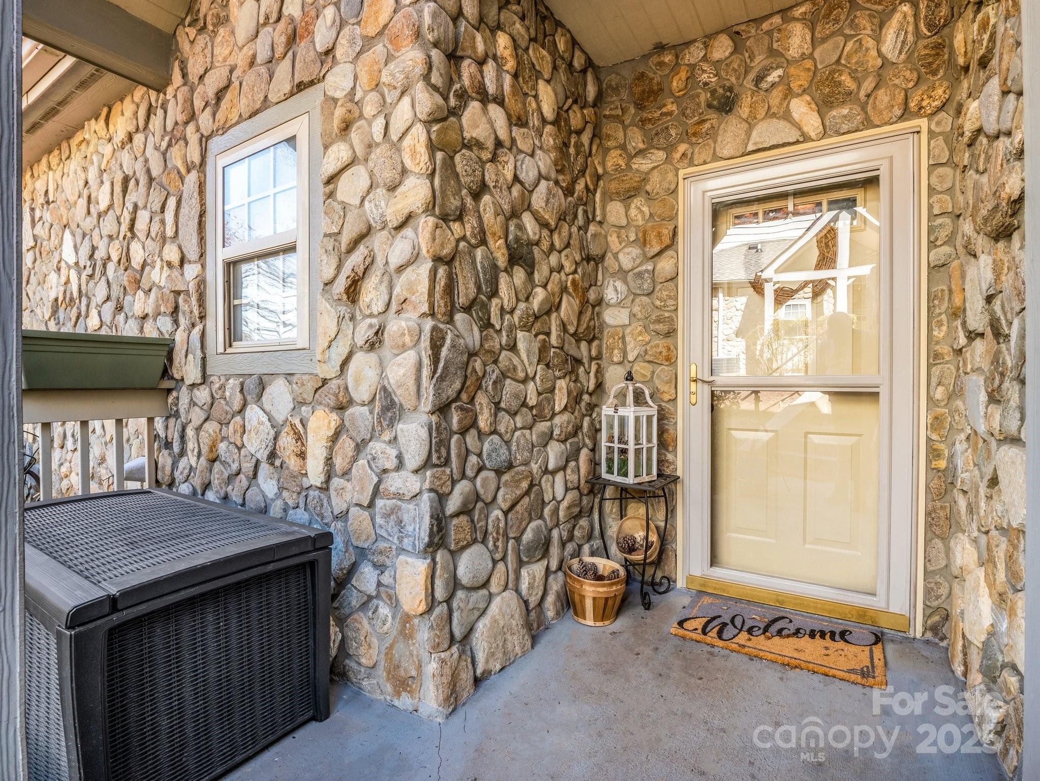 158 Stonecrest Court Property Photo 19