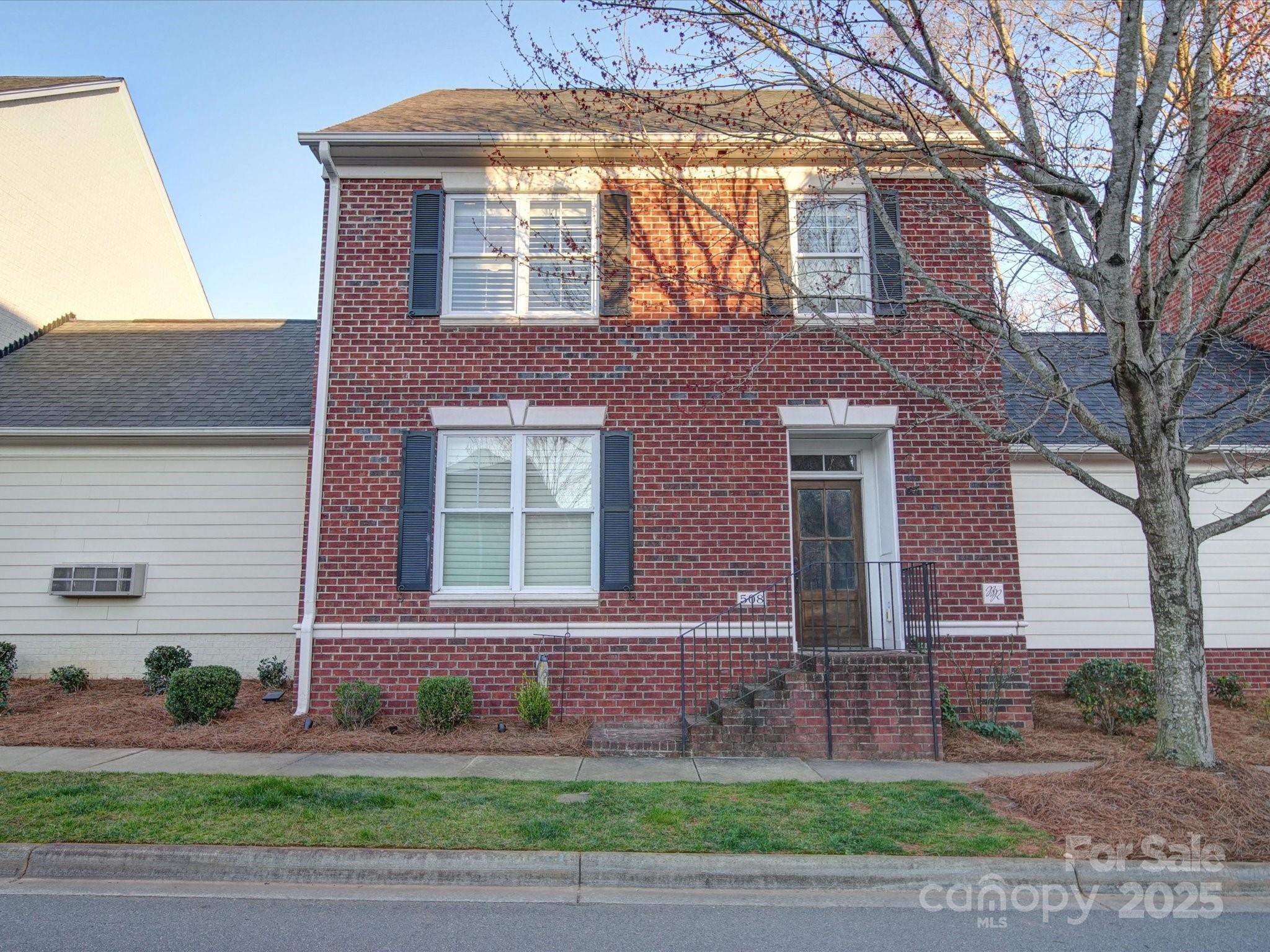 508 Summerfield Place Property Photo