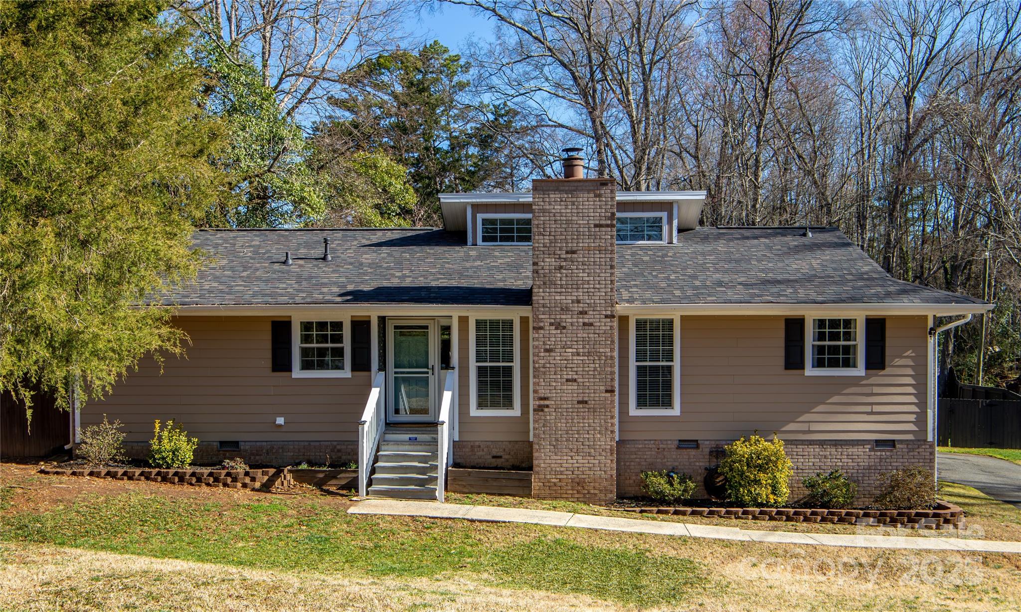 5615 Starkwood Drive Property Photo