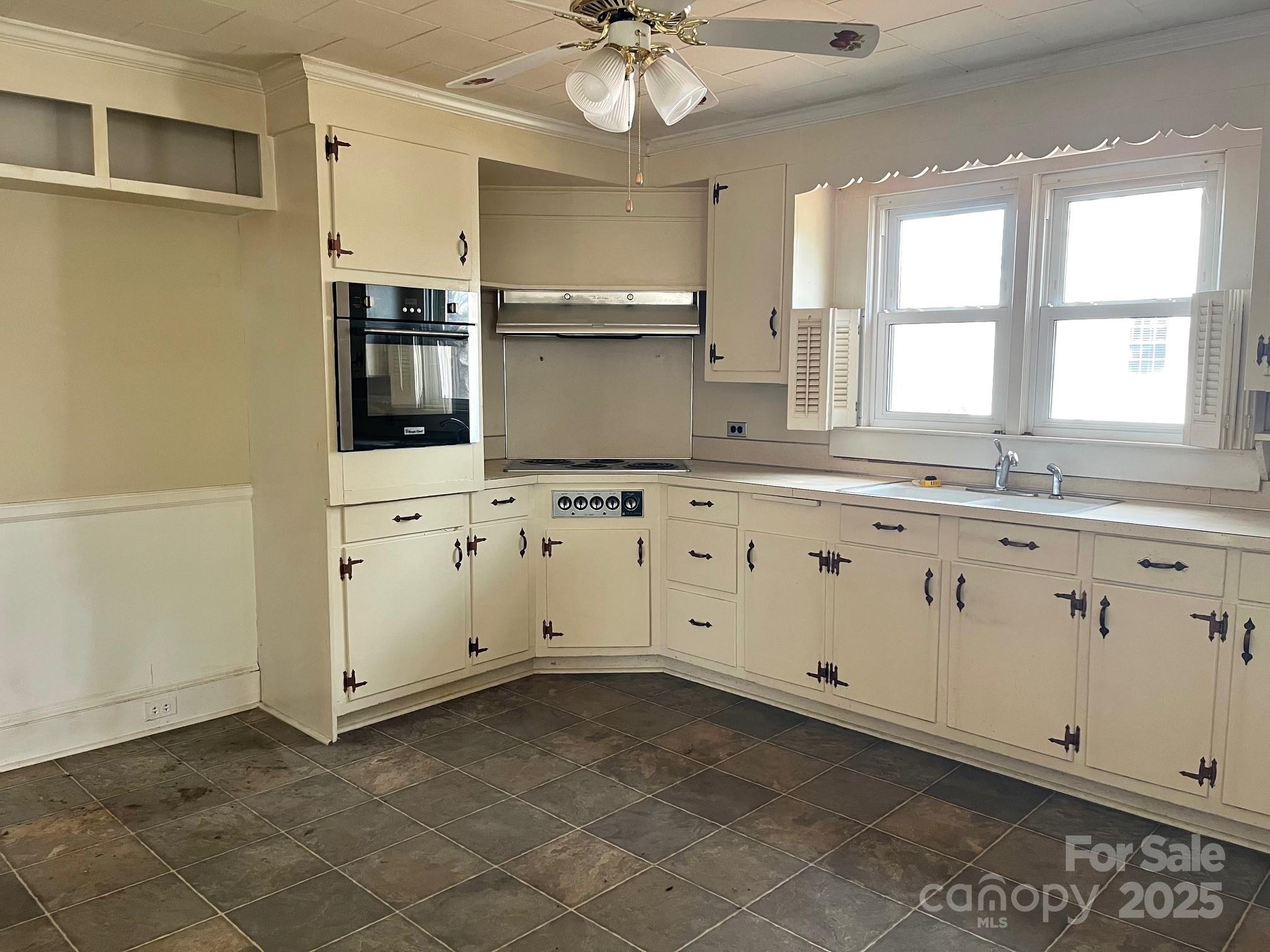 4137 Poplar Tent Road Property Photo 5