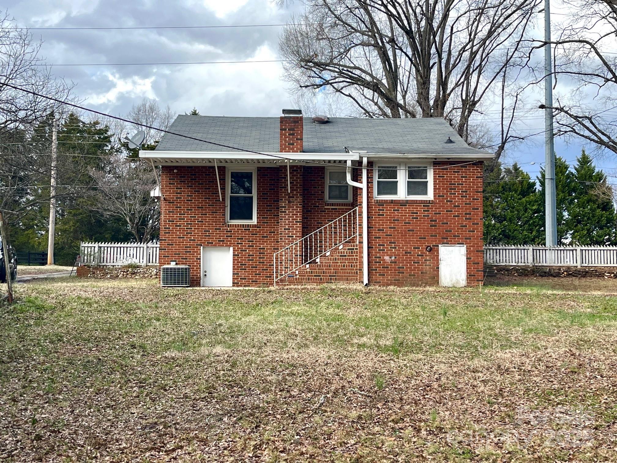 4137 Poplar Tent Road Property Photo 9