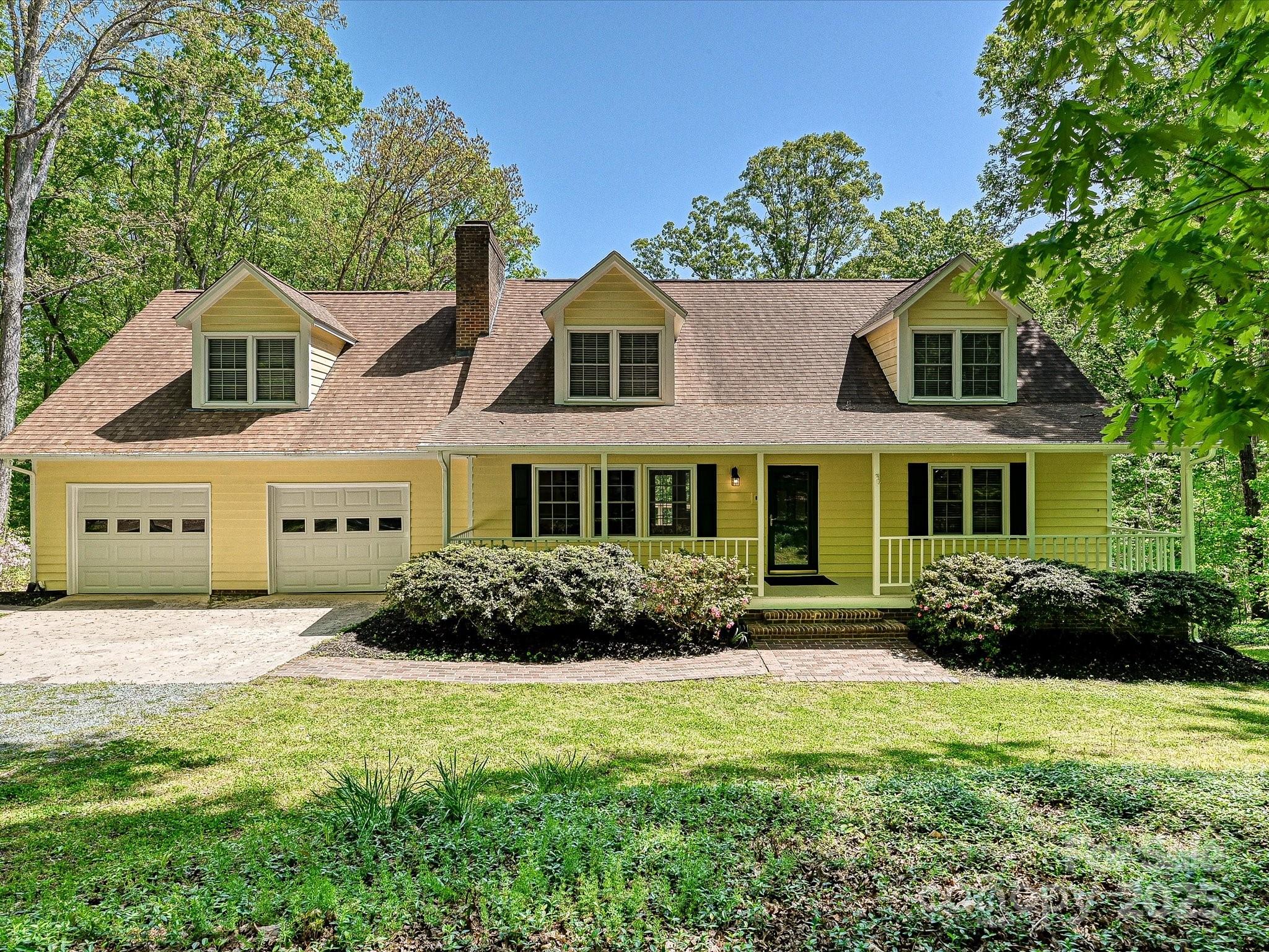 124 Canterbury Lane Property Photo