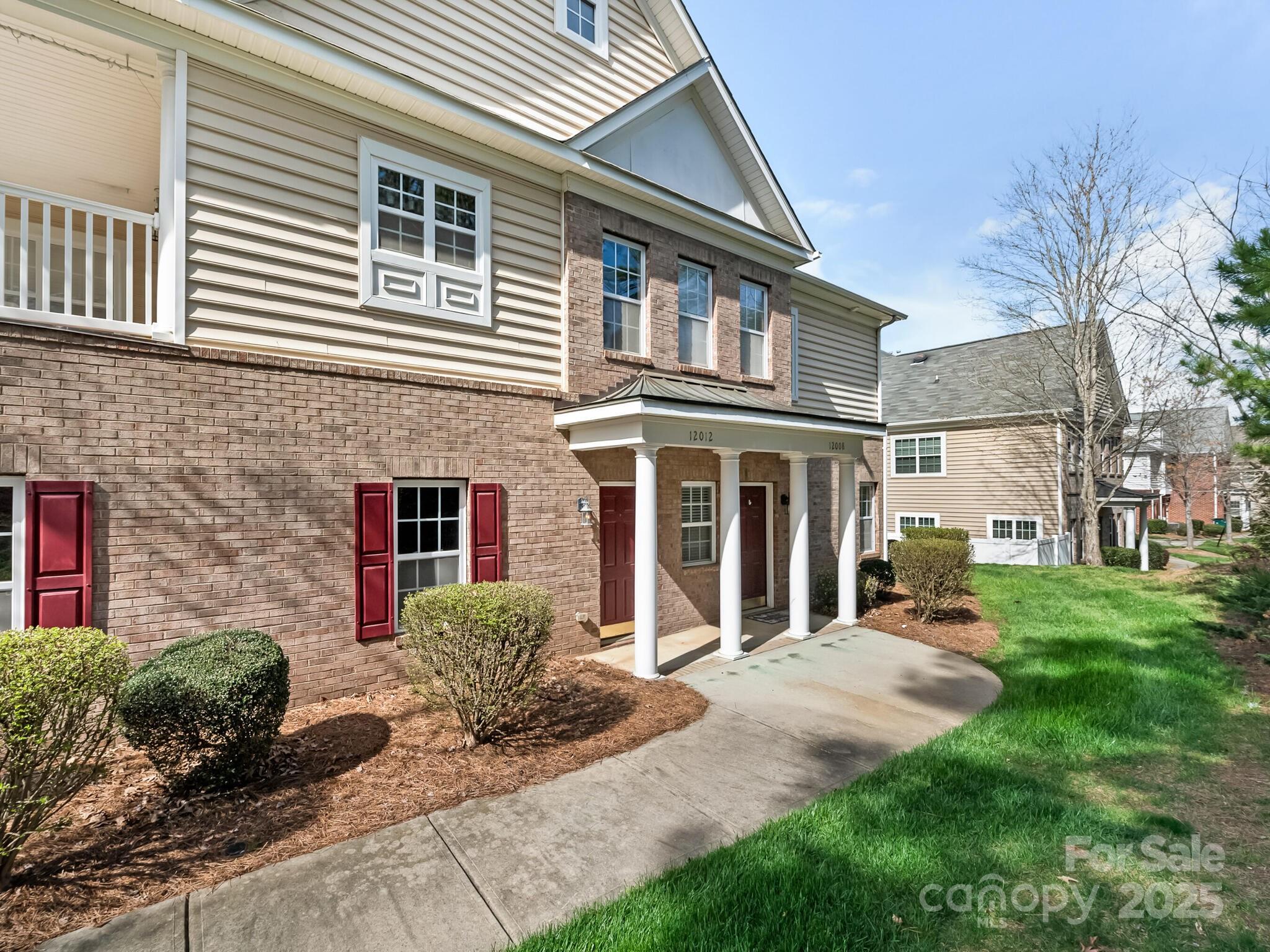 12008 Bordeaux Street Property Photo