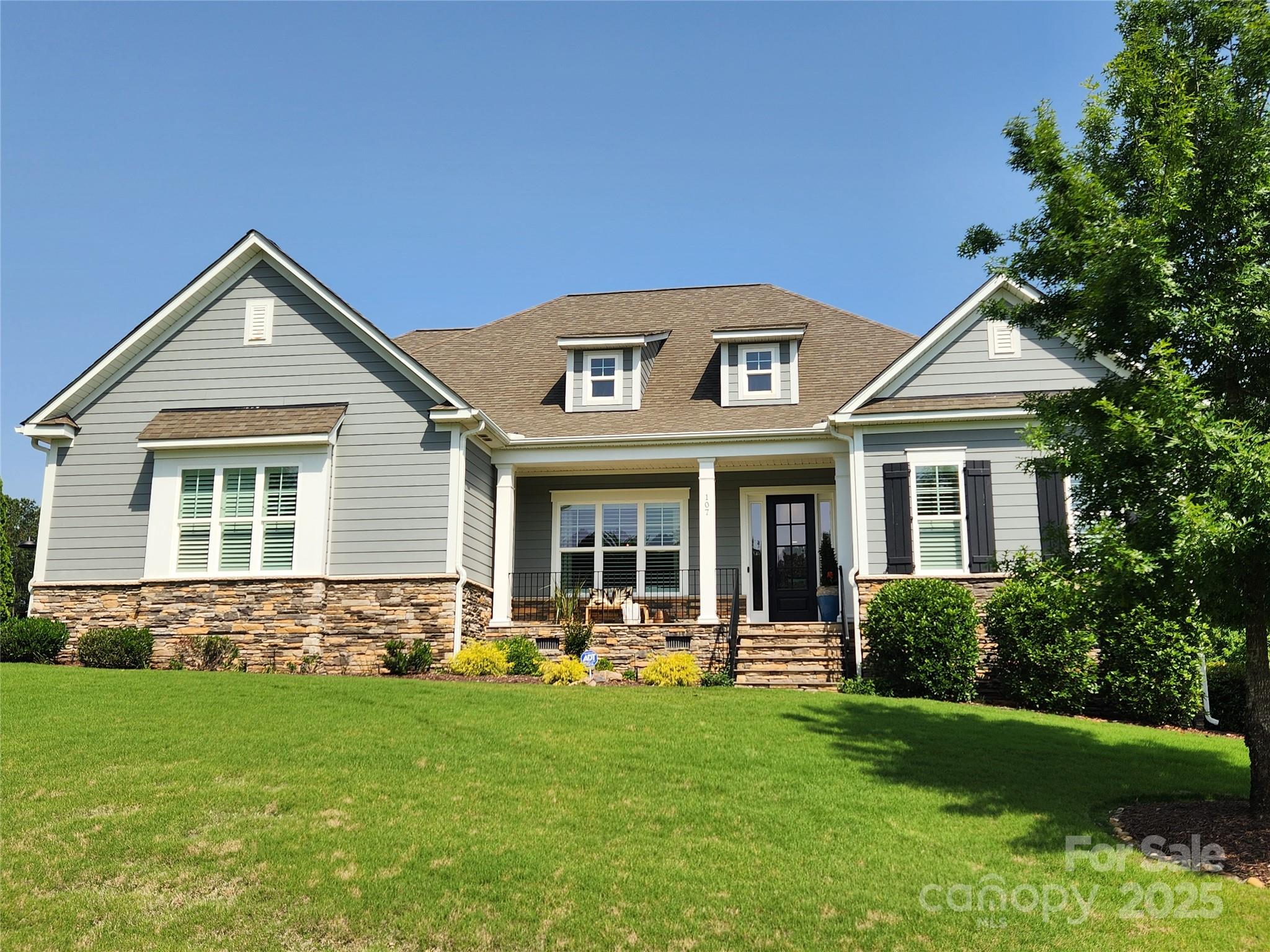 107 Hillside Cove Court Property Photo