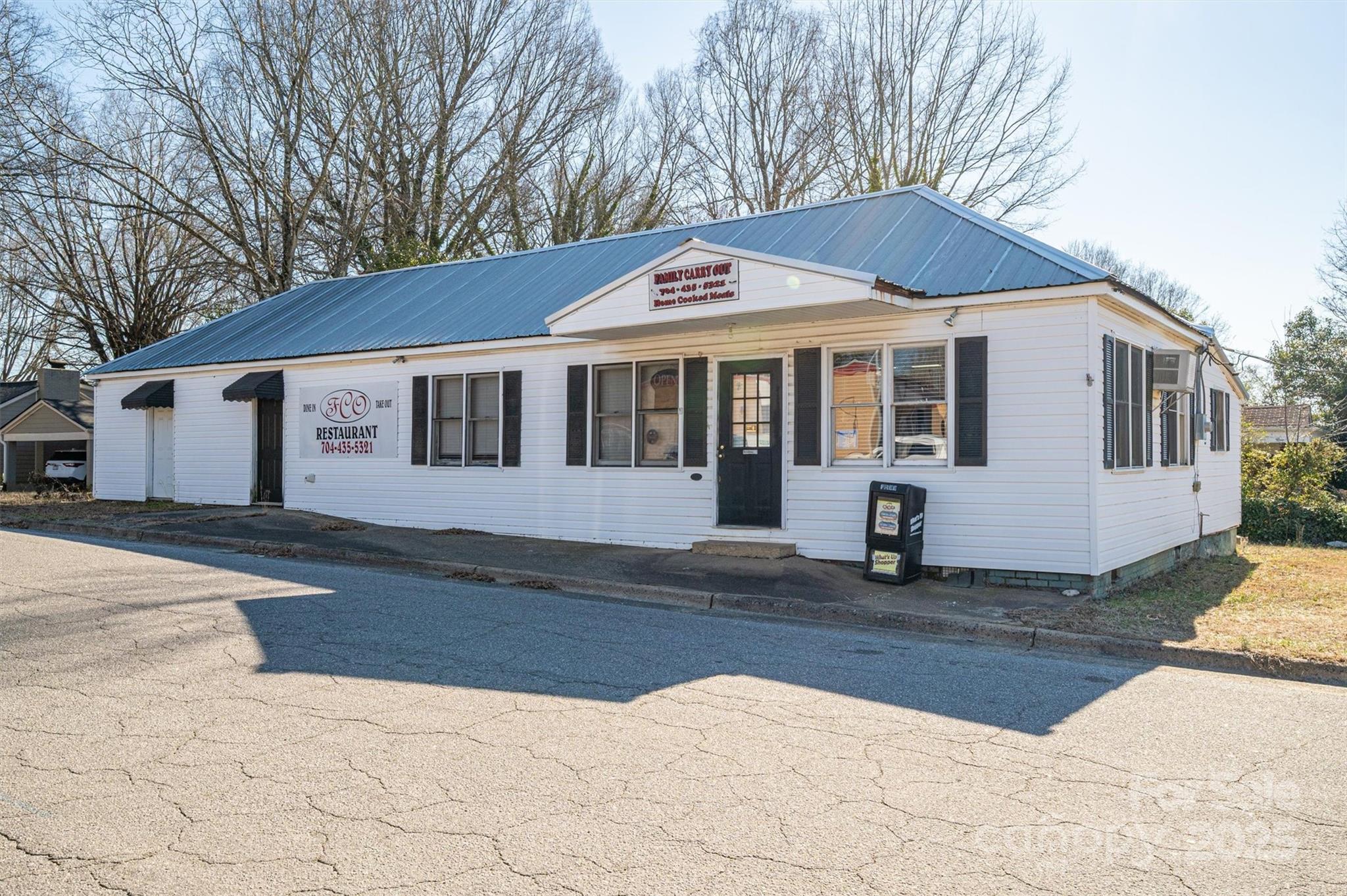 801 W Church Street Property Photo