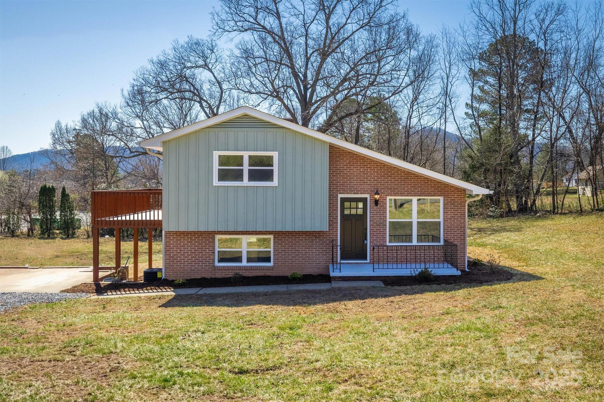 207 Page Street Property Photo
