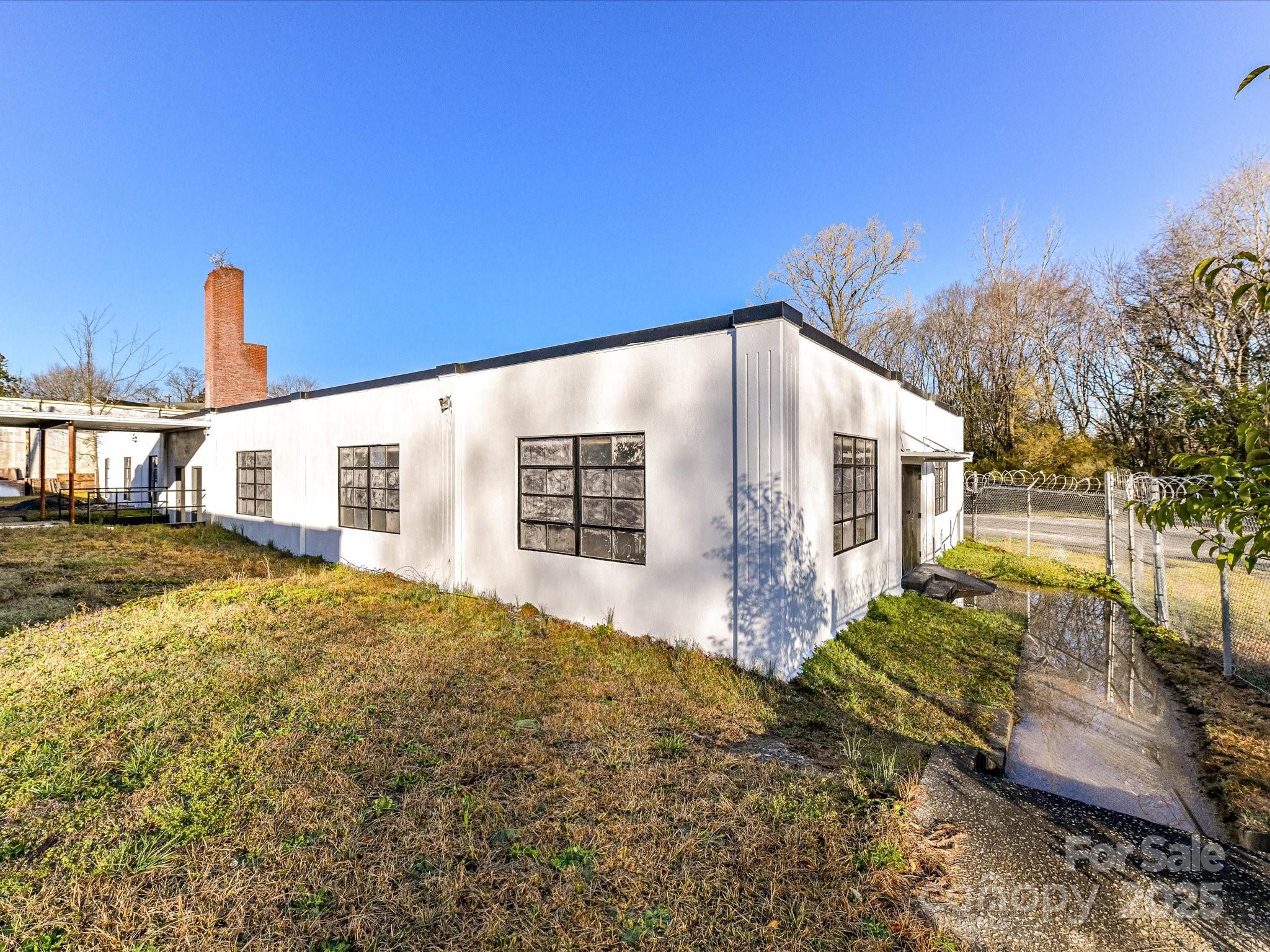 1636 Alpha Road Property Photo 3