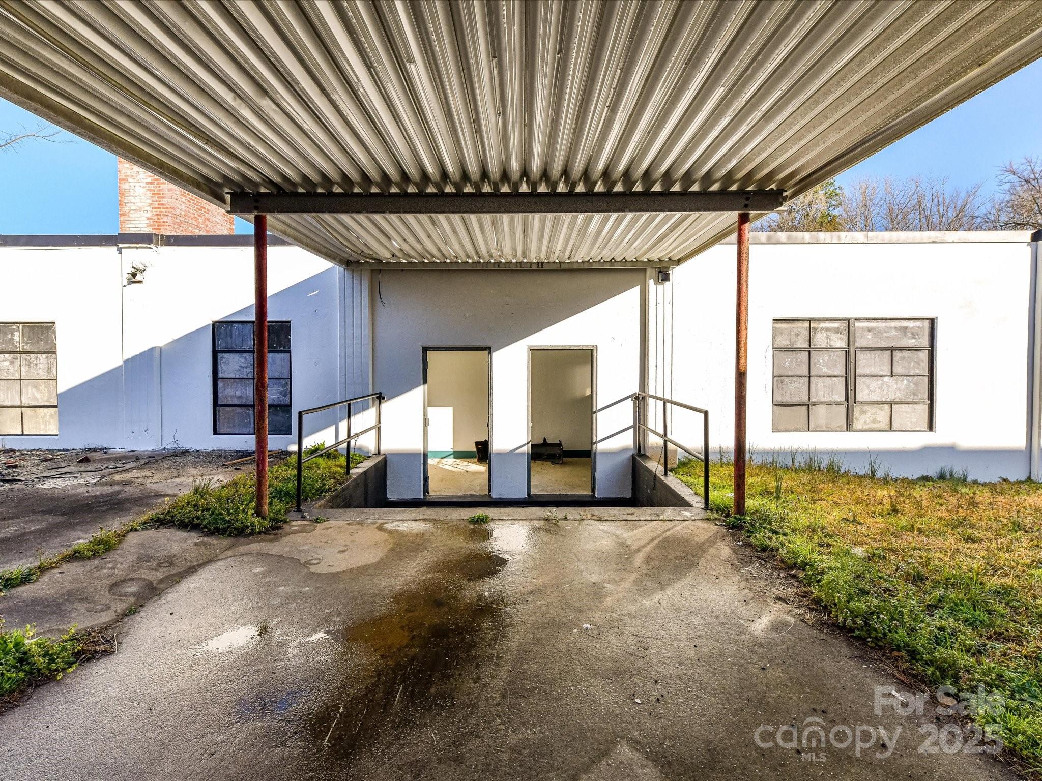 1636 Alpha Road Property Photo 4