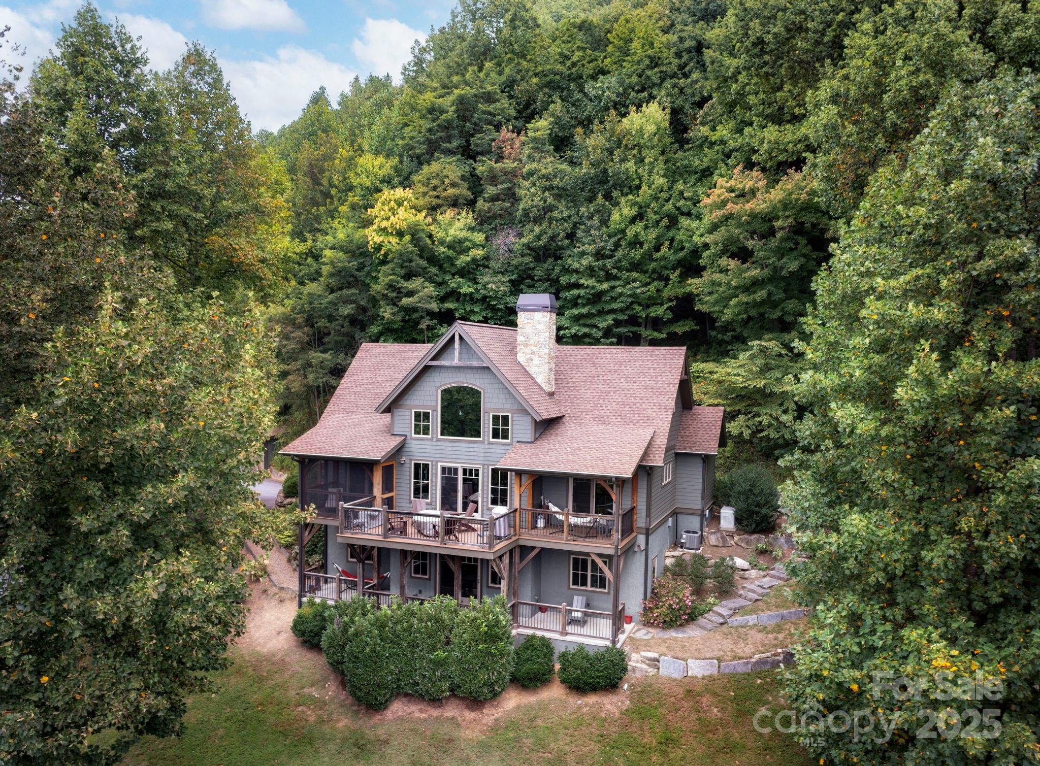 499 Warbler Lane Property Photo
