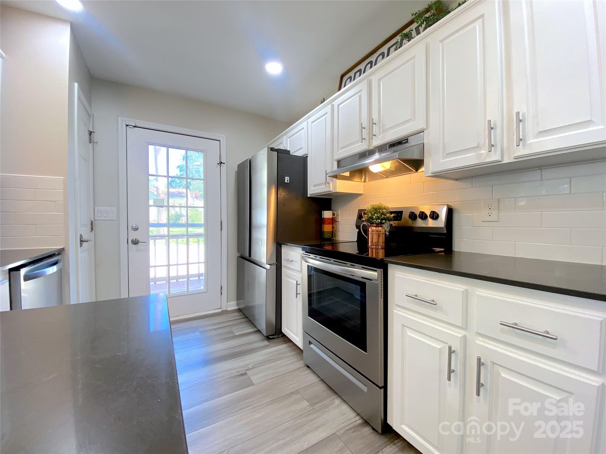 4445 Homestead Road Property Photo 7