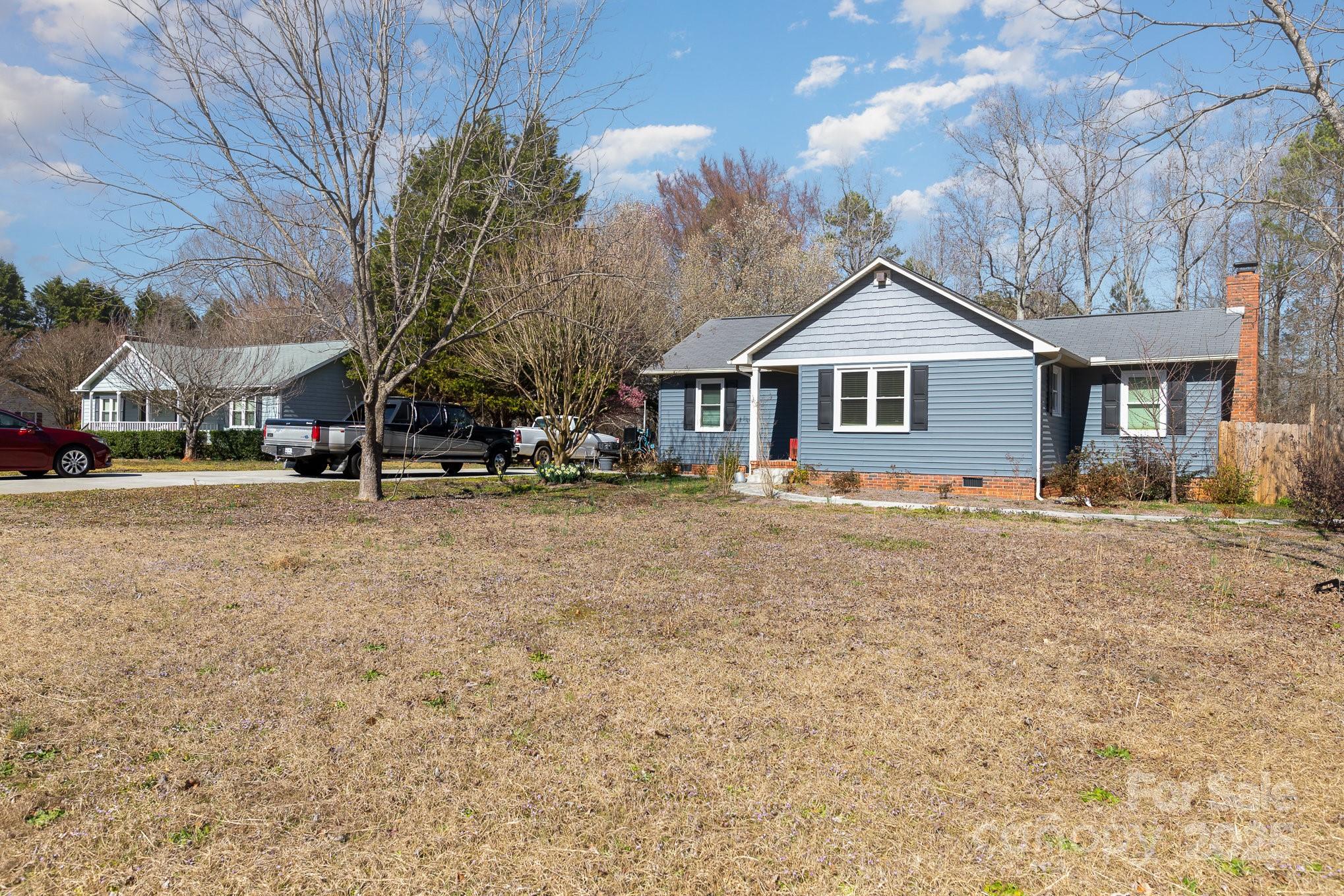240 Old Limestone Road Property Photo