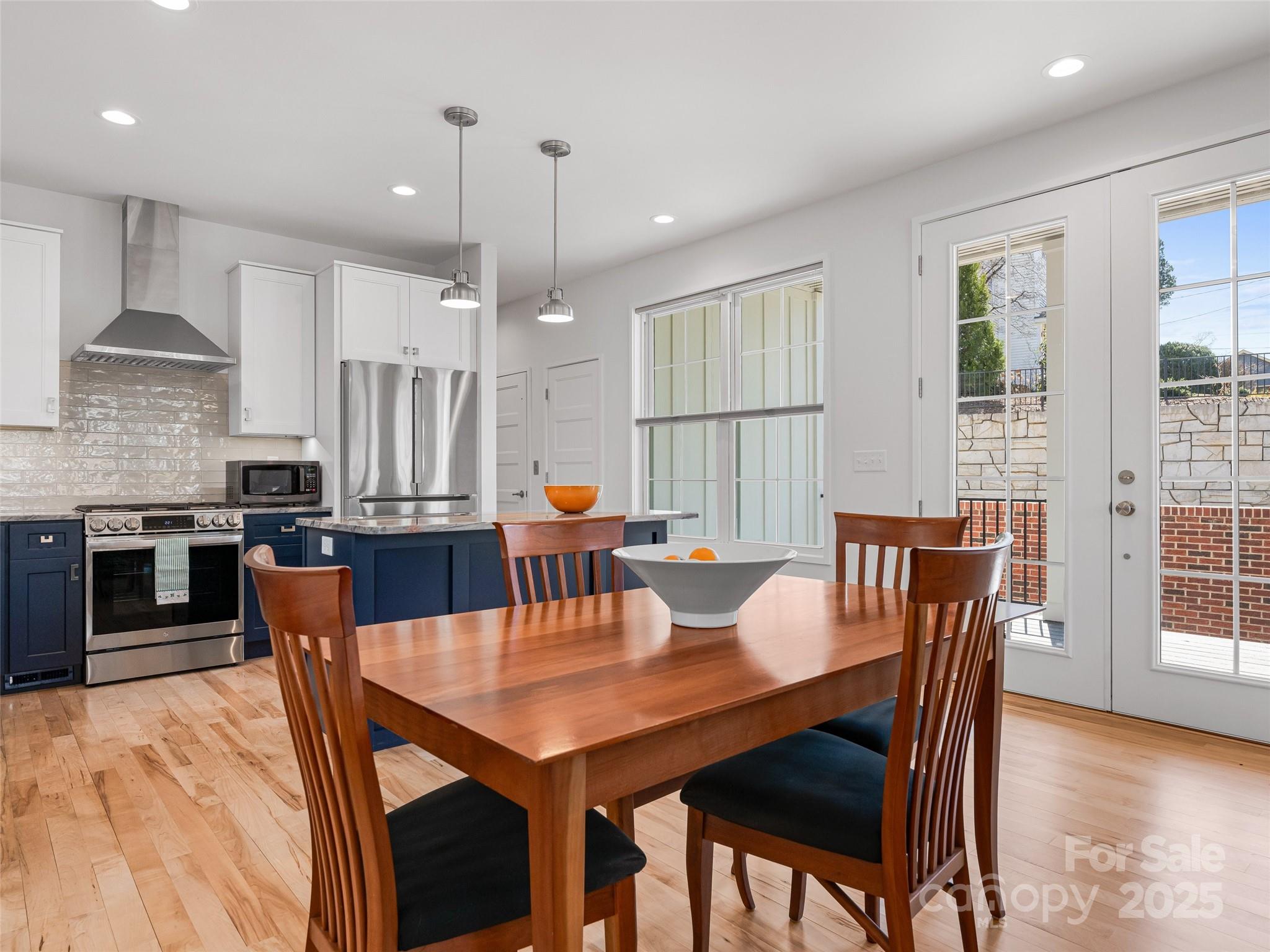 60 Skyvue Court Property Photo 12