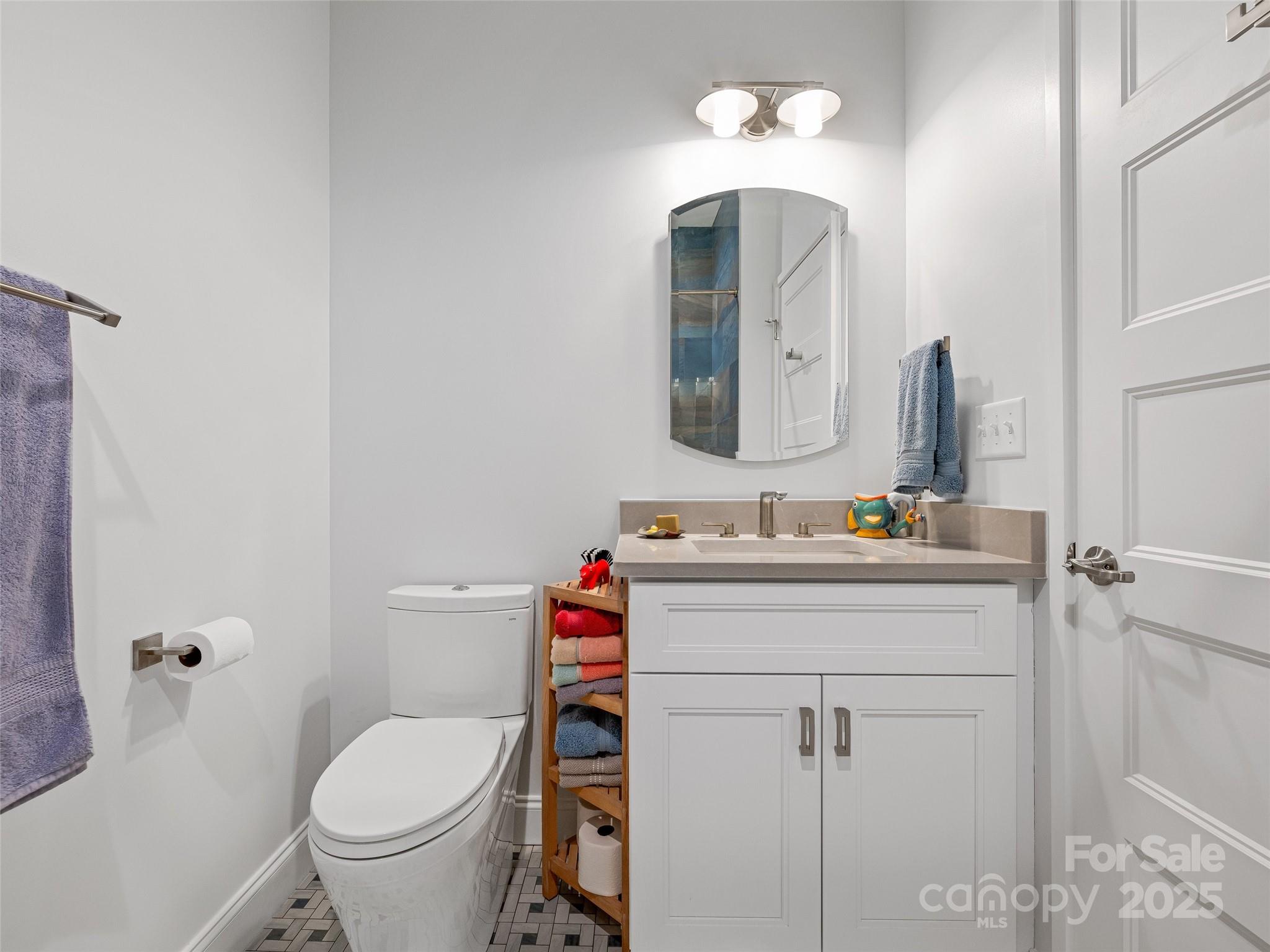 60 Skyvue Court Property Photo 20