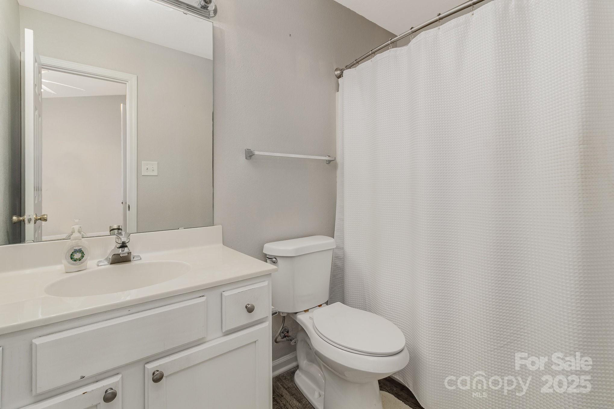 9562 Littleleaf Drive Property Photo 15