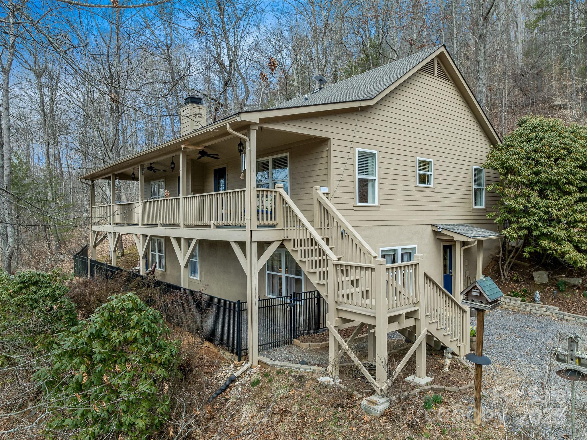 607 Blueberry Drive Property Photo
